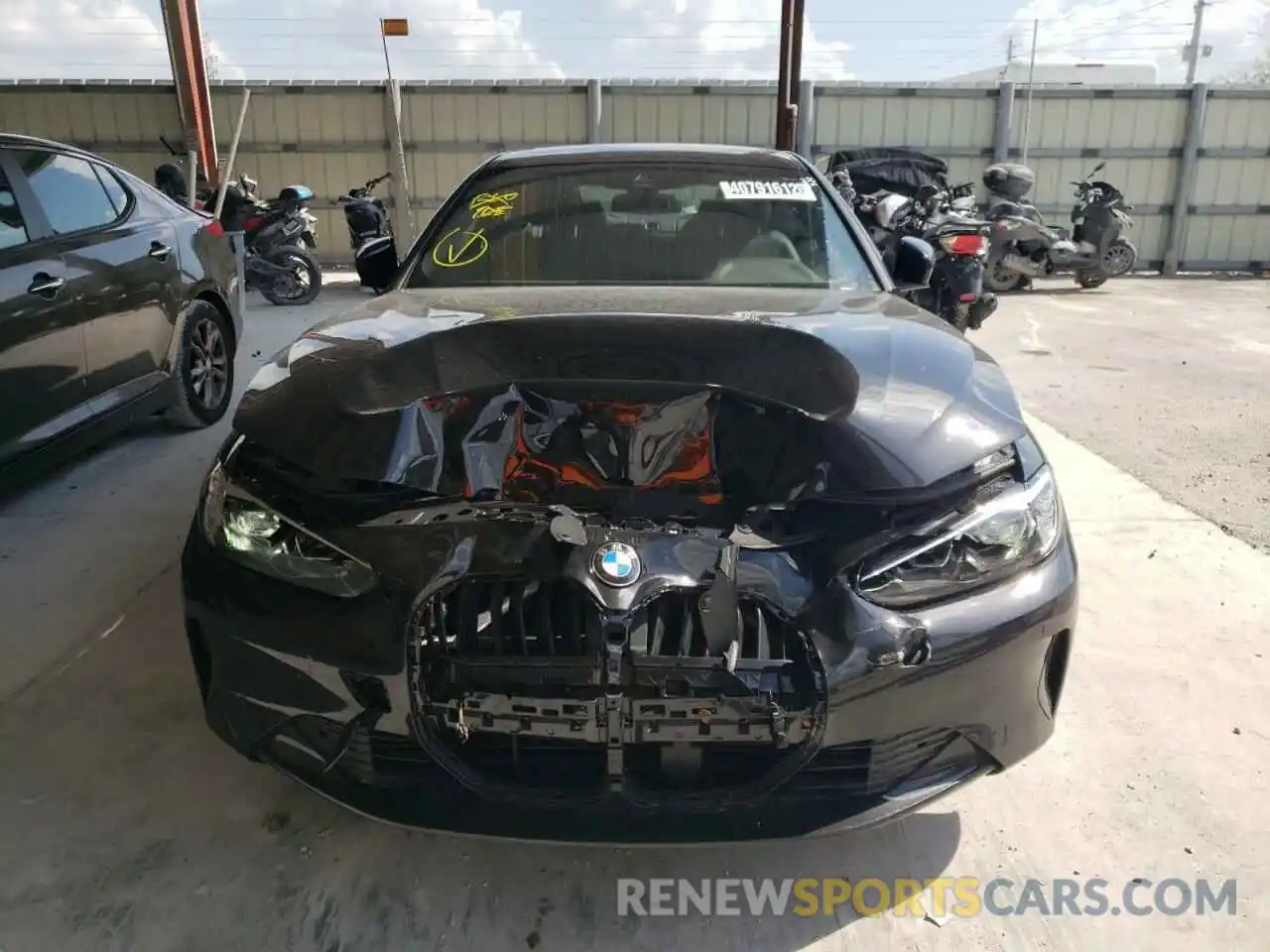 9 Photograph of a damaged car WBA53AP02NCH88424 BMW 4 SERIES 2022