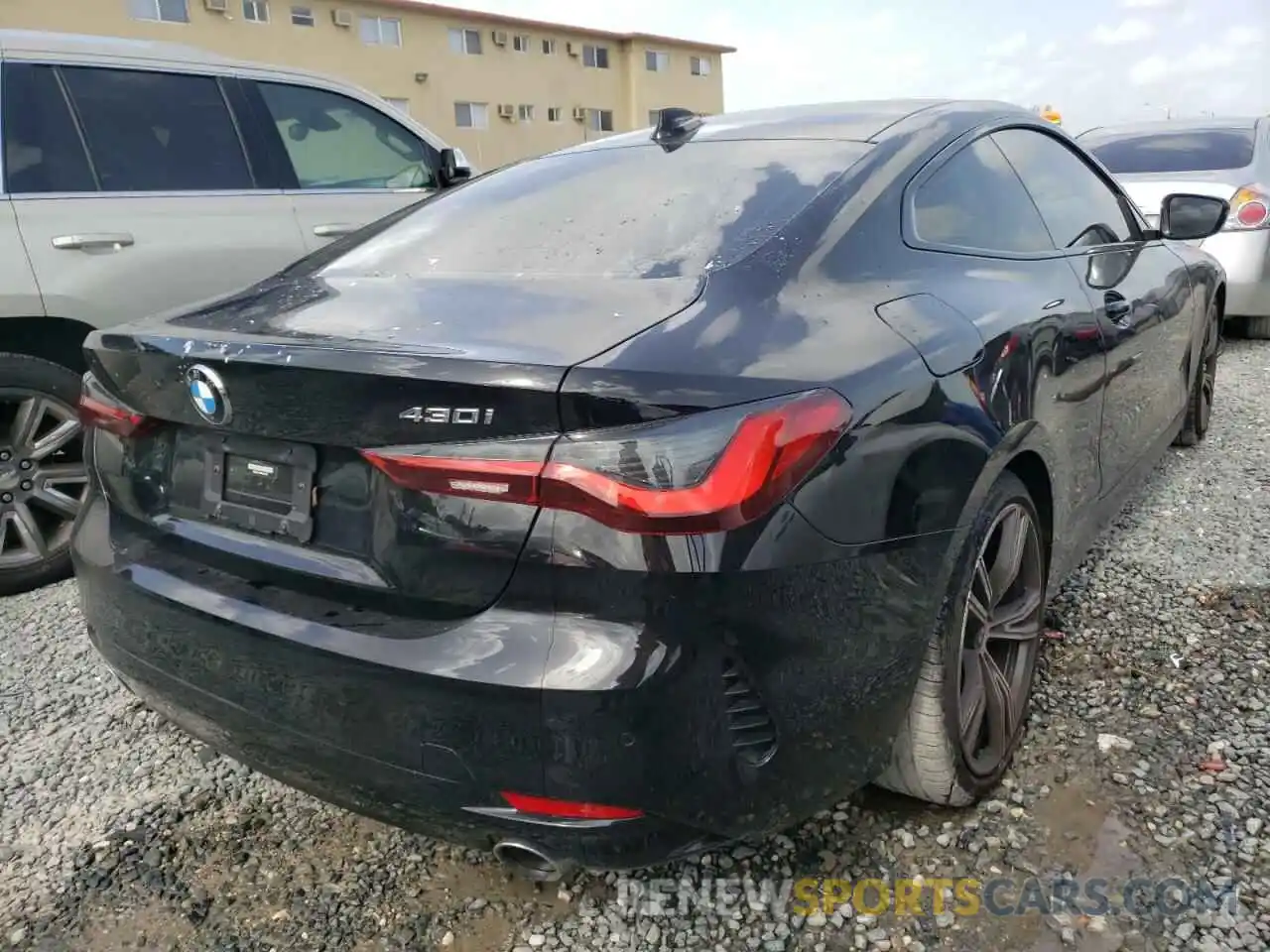 4 Photograph of a damaged car WBA53AP04NCH83385 BMW 4 SERIES 2022