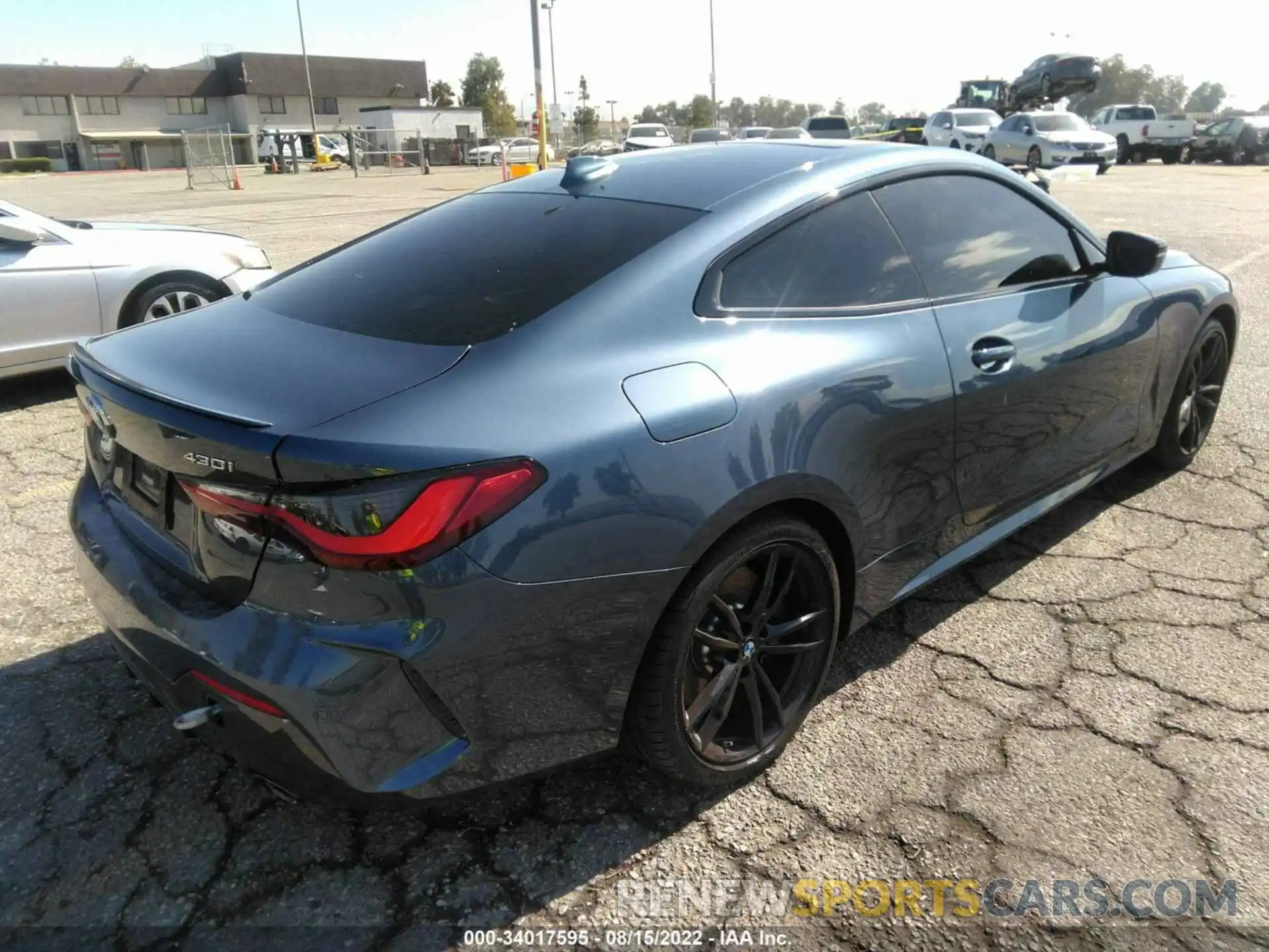 4 Photograph of a damaged car WBA53AP07NCK03382 BMW 4 SERIES 2022