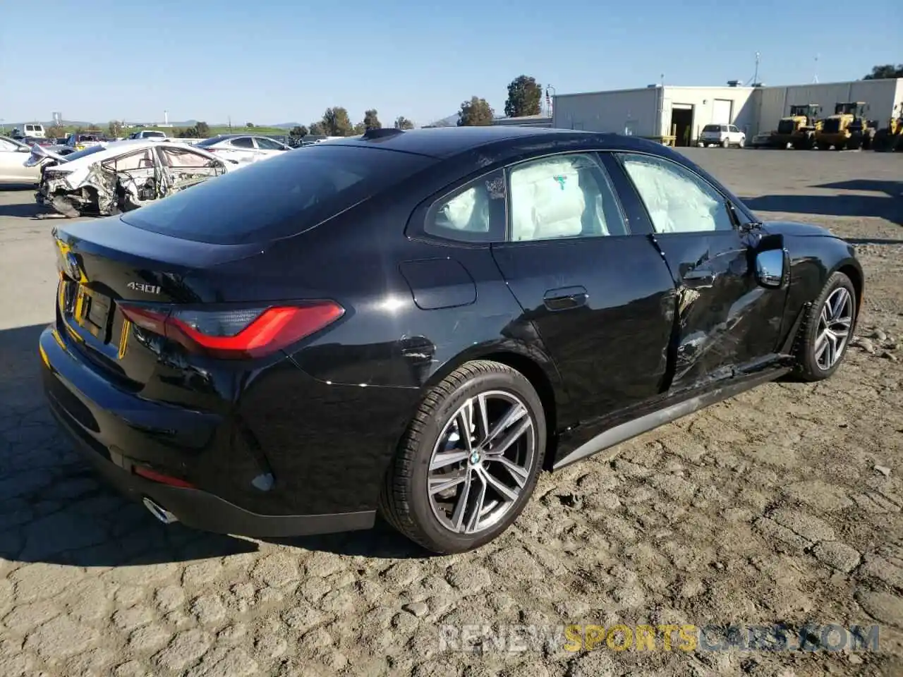 4 Photograph of a damaged car WBA63AV04NFM10883 BMW 4 SERIES 2022