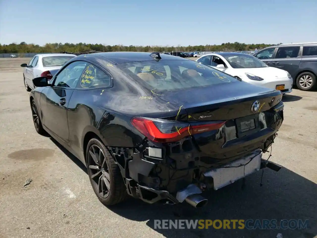 3 Photograph of a damaged car WBA73AP08NCH72916 BMW 4 SERIES 2022