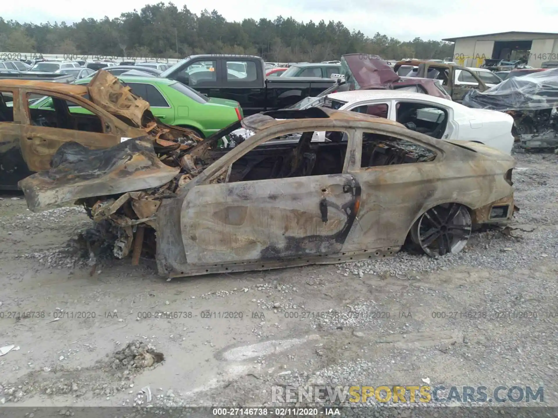 6 Photograph of a damaged car WBA4W3C04LFH51259 BMW 430I 2020