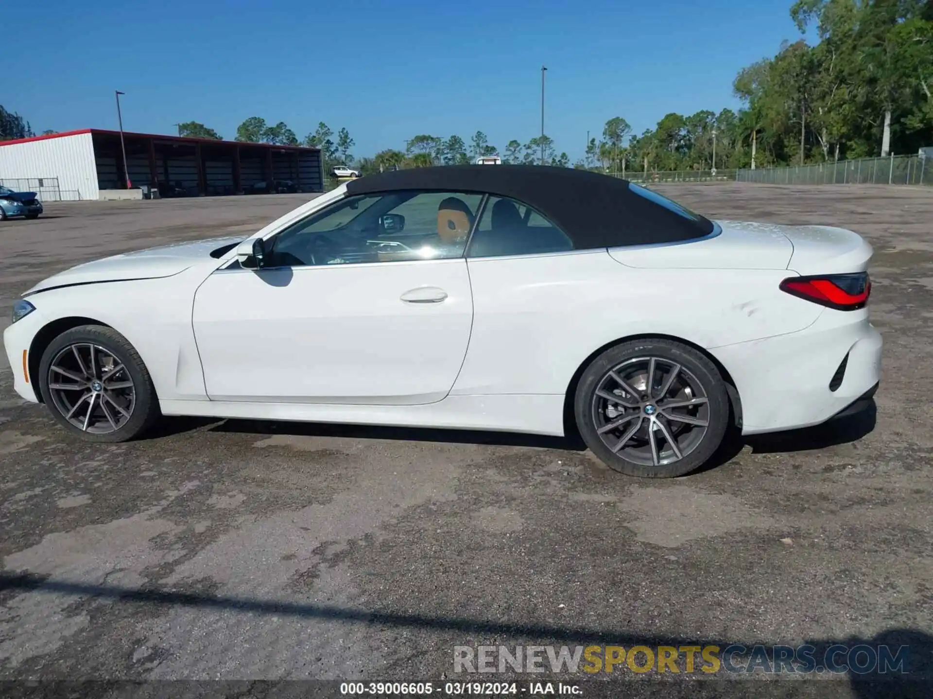 14 Photograph of a damaged car WBA23AT00NCK07220 BMW 430I 2022