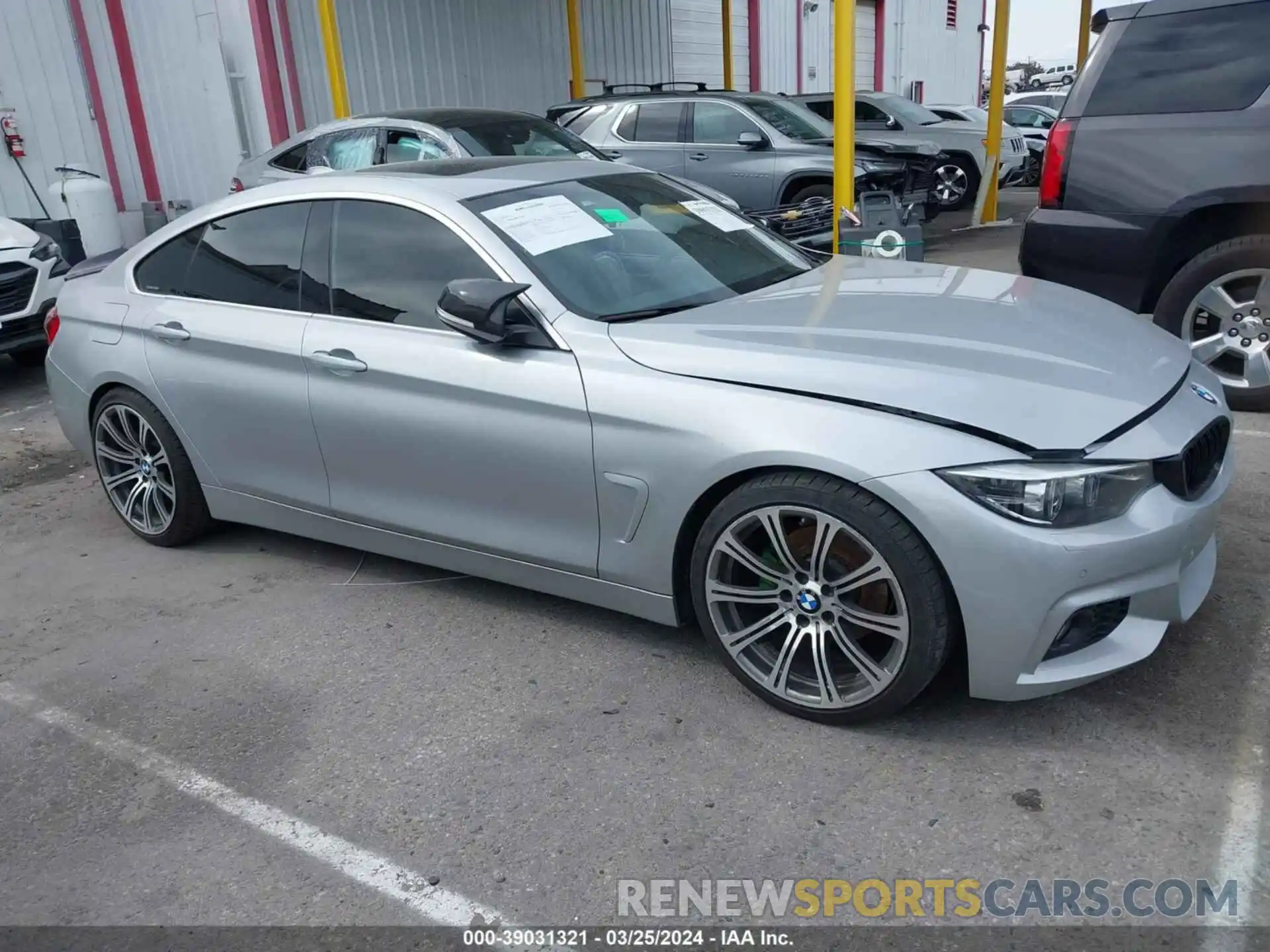 1 Фотография поврежденного автомобиля WBA4J1C52KBM16518 BMW 430I GRAN COUPE 2019