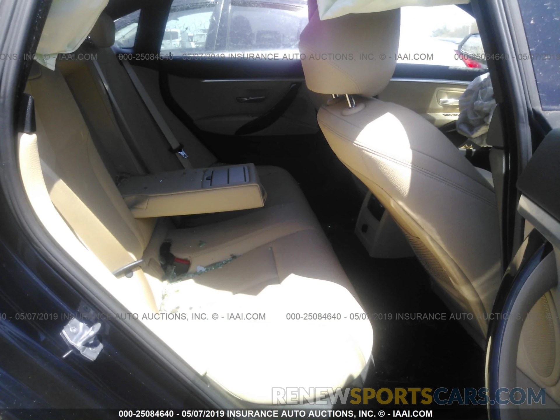 8 Photograph of a damaged car WBA4J3C53KBL07352 BMW 430XI 2019