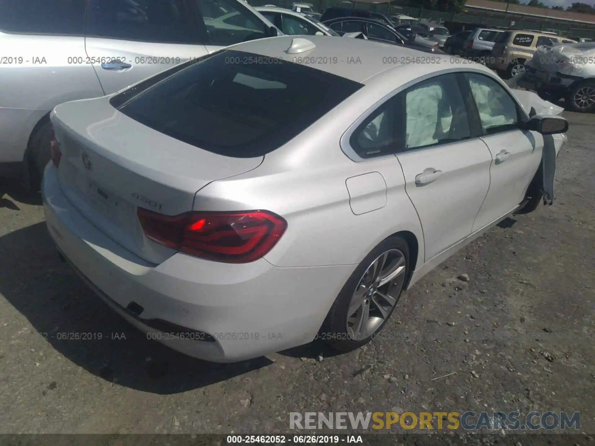 4 Photograph of a damaged car WBA4J3C58KBL06178 BMW 430XI 2019