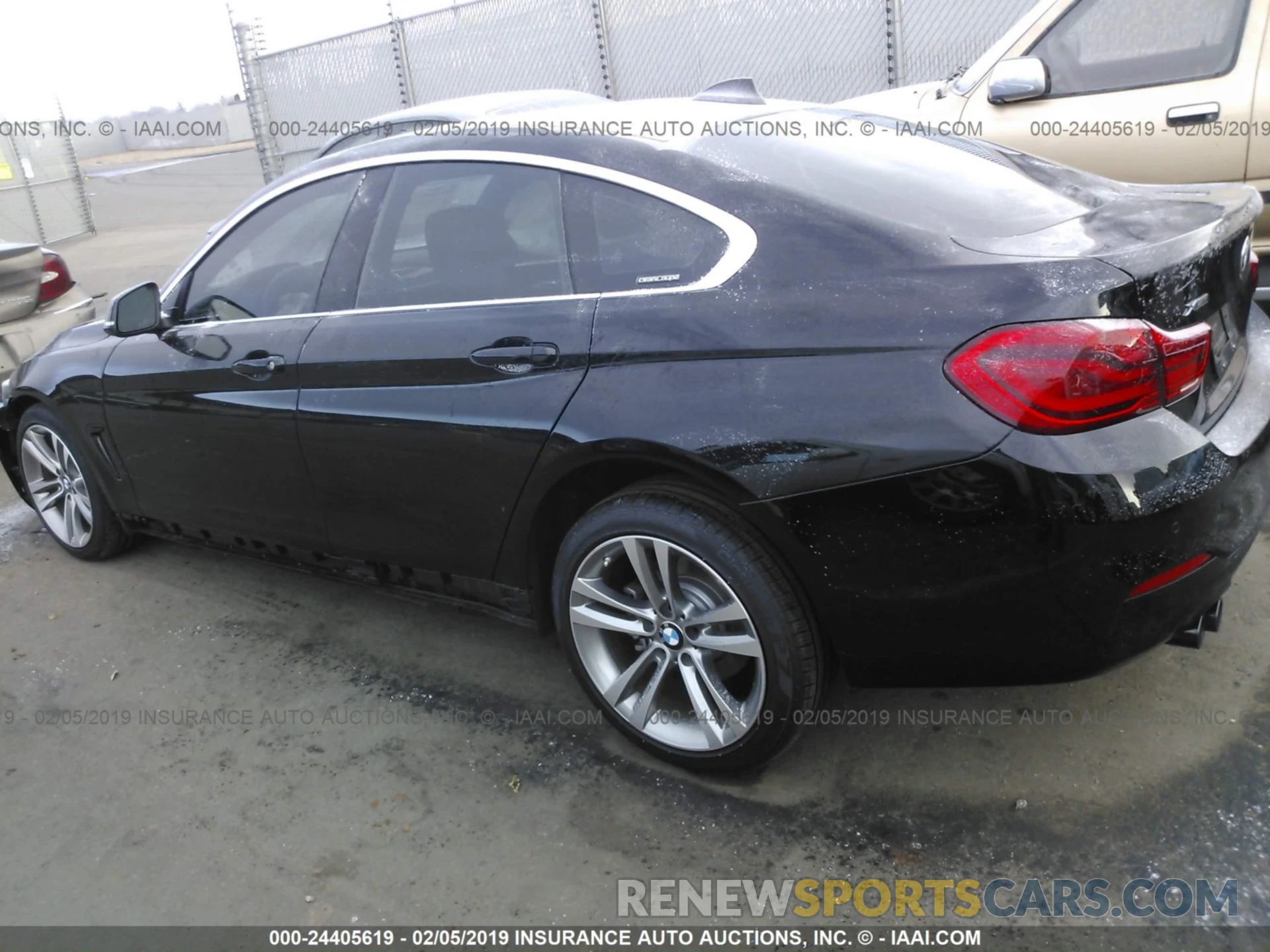 3 Photograph of a damaged car WBA4J3C5XKBL05372 BMW 430XI 2019