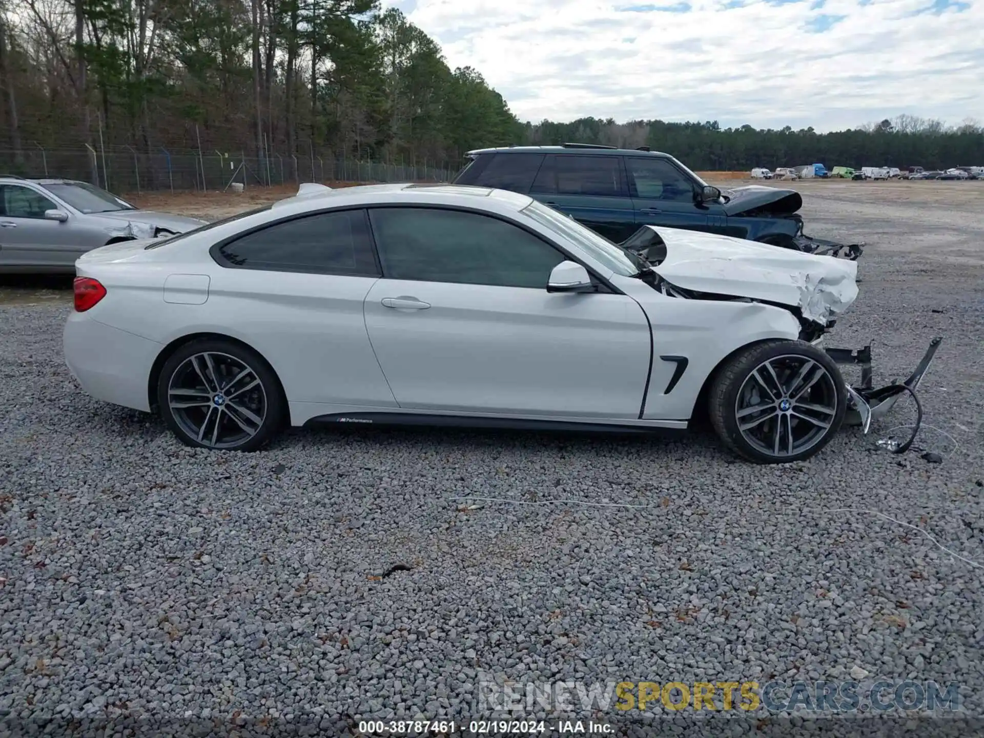 12 Photograph of a damaged car WBA4W7C59KAG52595 BMW 440I 2019