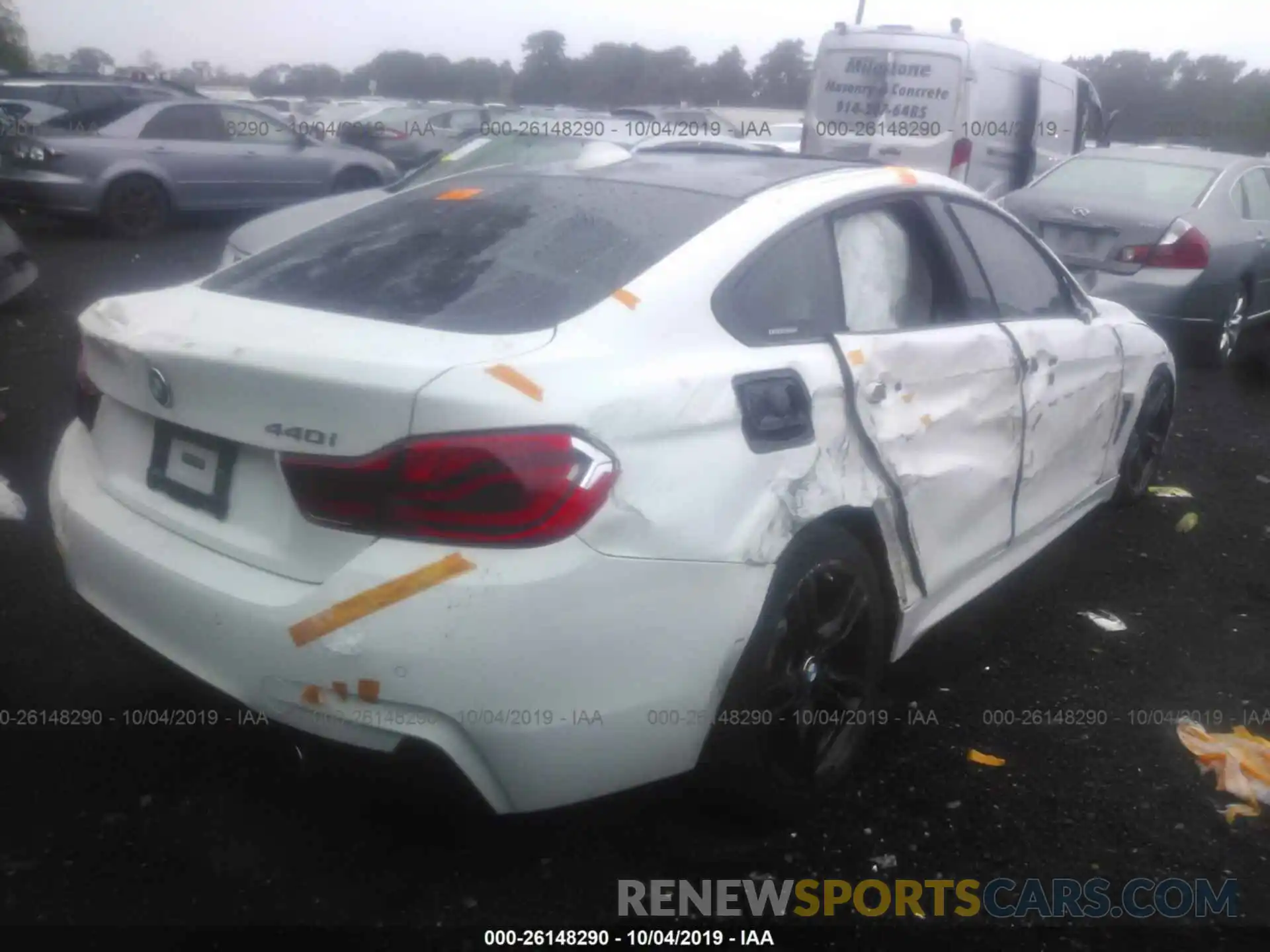 4 Photograph of a damaged car WBA4J7C54KBM74634 BMW 440XI 2019