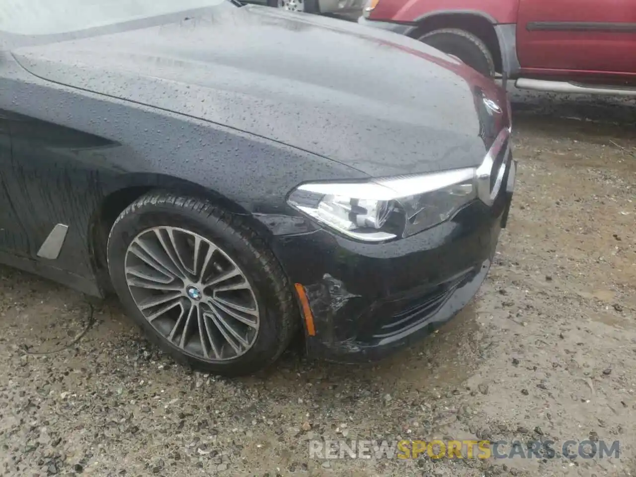 9 Photograph of a damaged car WBAJA5C50KBX46877 BMW 5 SERIES 2019