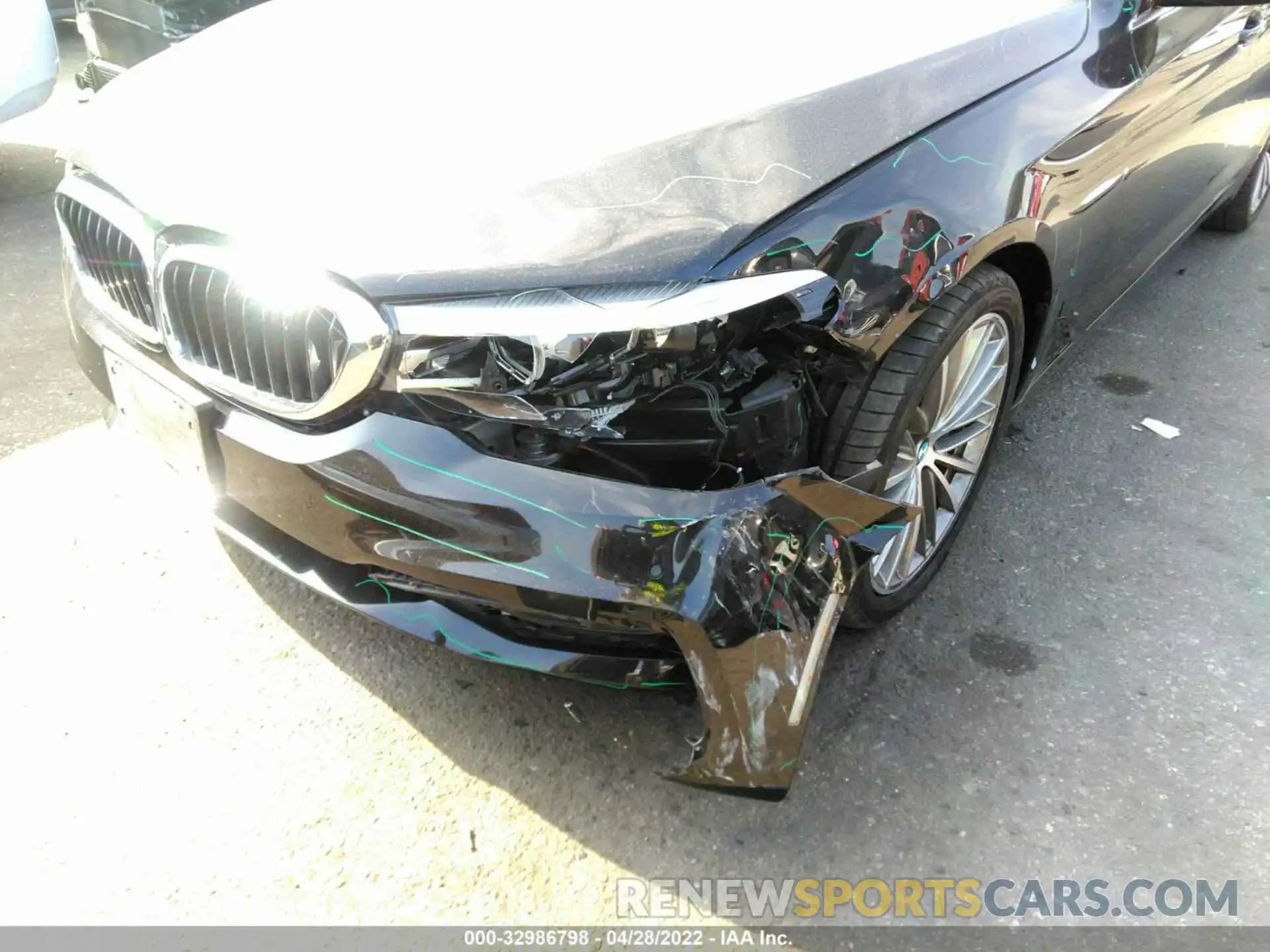 6 Photograph of a damaged car WBAJA5C50KBX86487 BMW 5 SERIES 2019