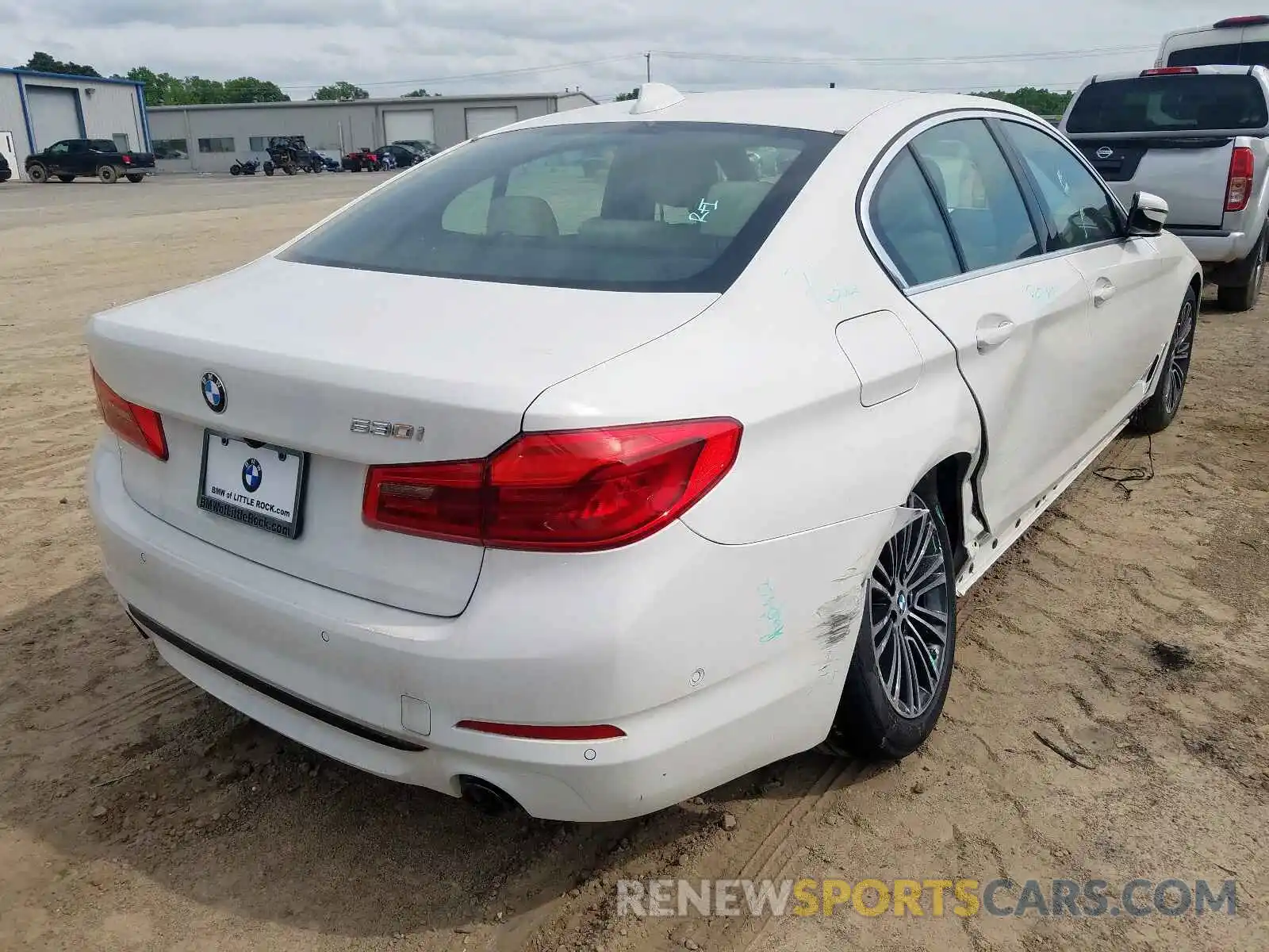 4 Photograph of a damaged car WBAJA5C50KBX86988 BMW 5 SERIES 2019