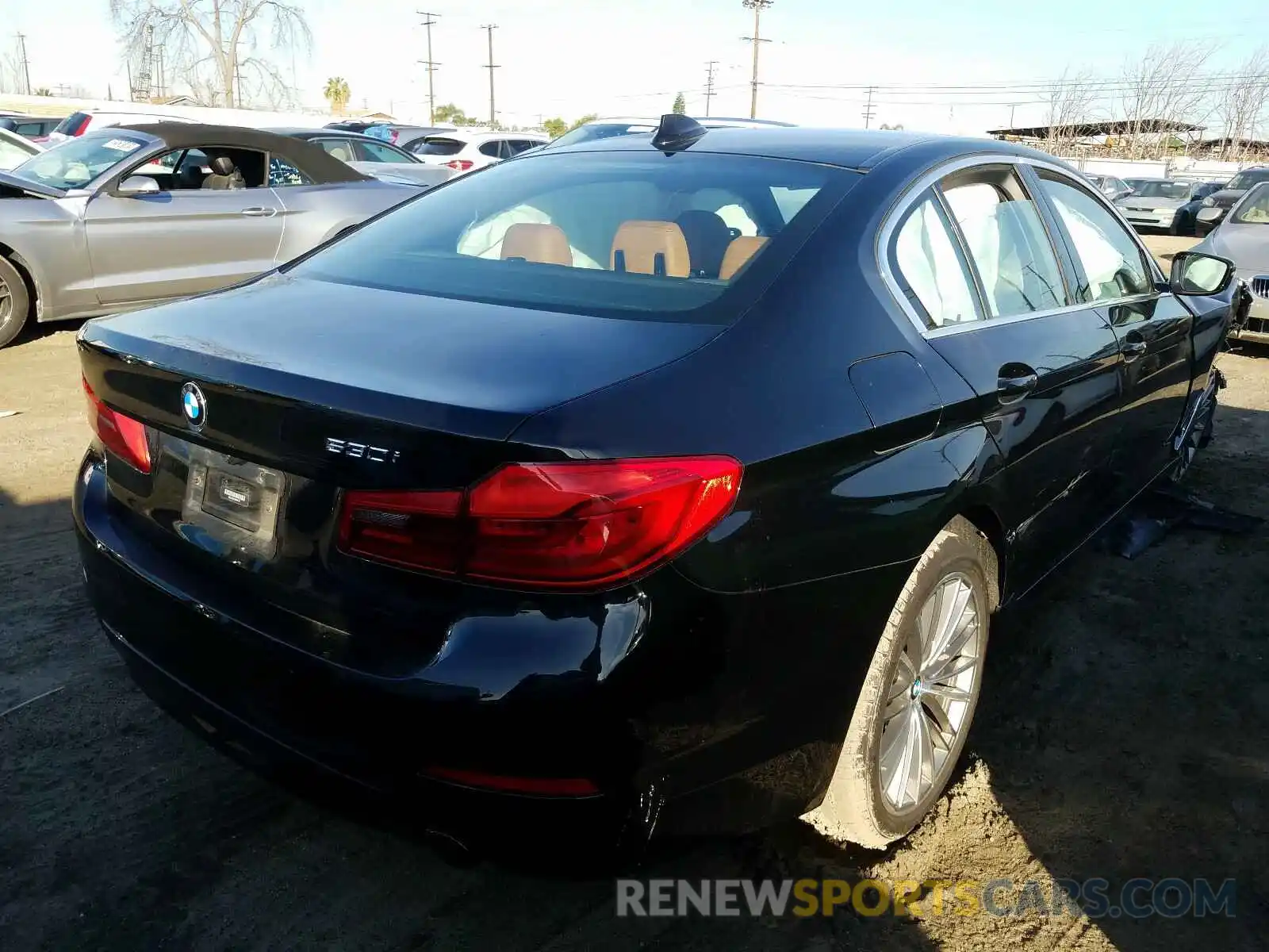 4 Photograph of a damaged car WBAJA5C50KBX87137 BMW 5 SERIES 2019