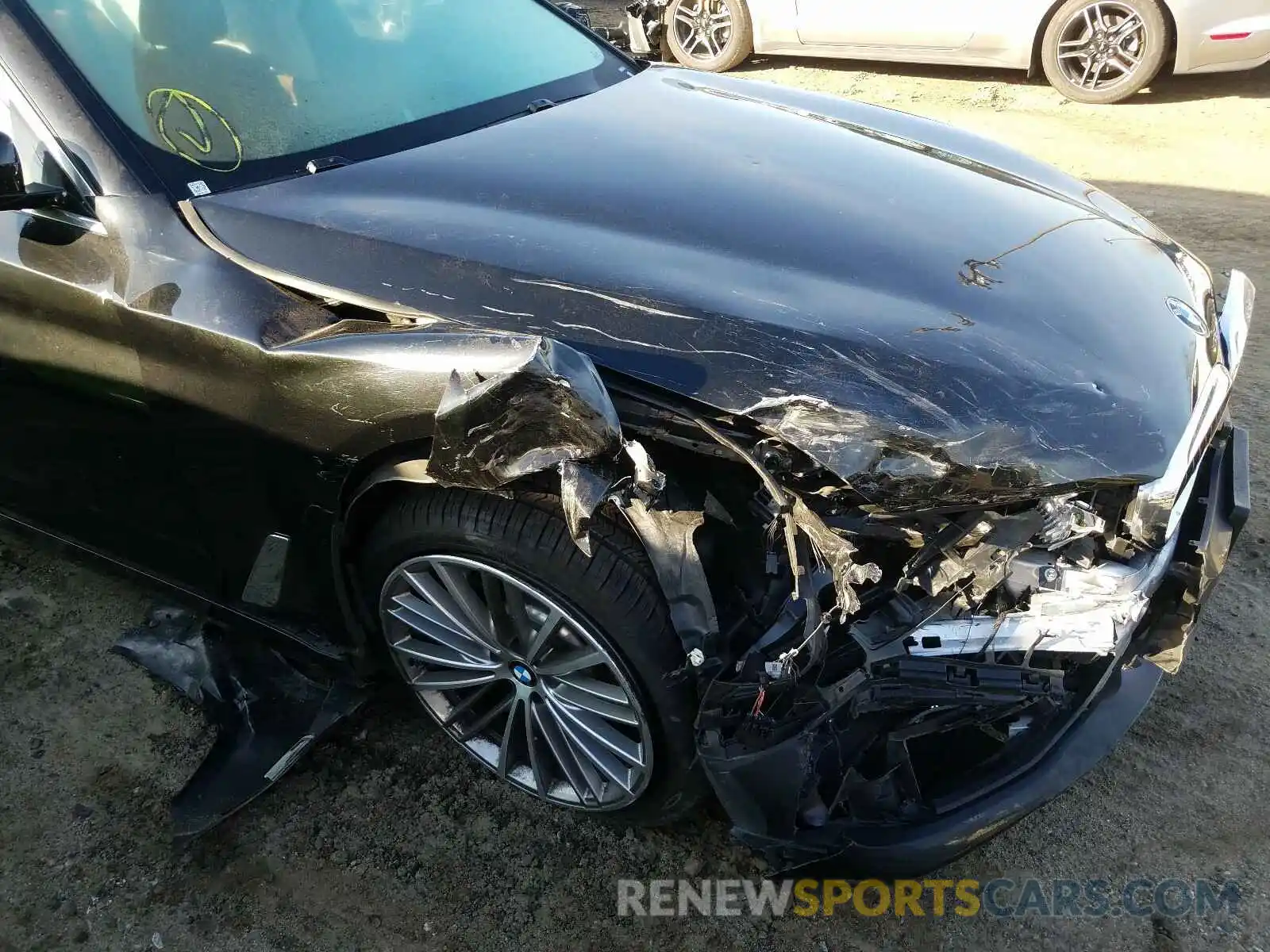 9 Photograph of a damaged car WBAJA5C50KBX87137 BMW 5 SERIES 2019