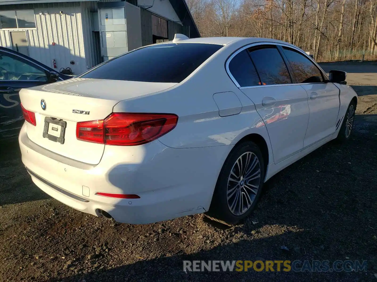 4 Photograph of a damaged car WBAJA5C50KBX87316 BMW 5 SERIES 2019