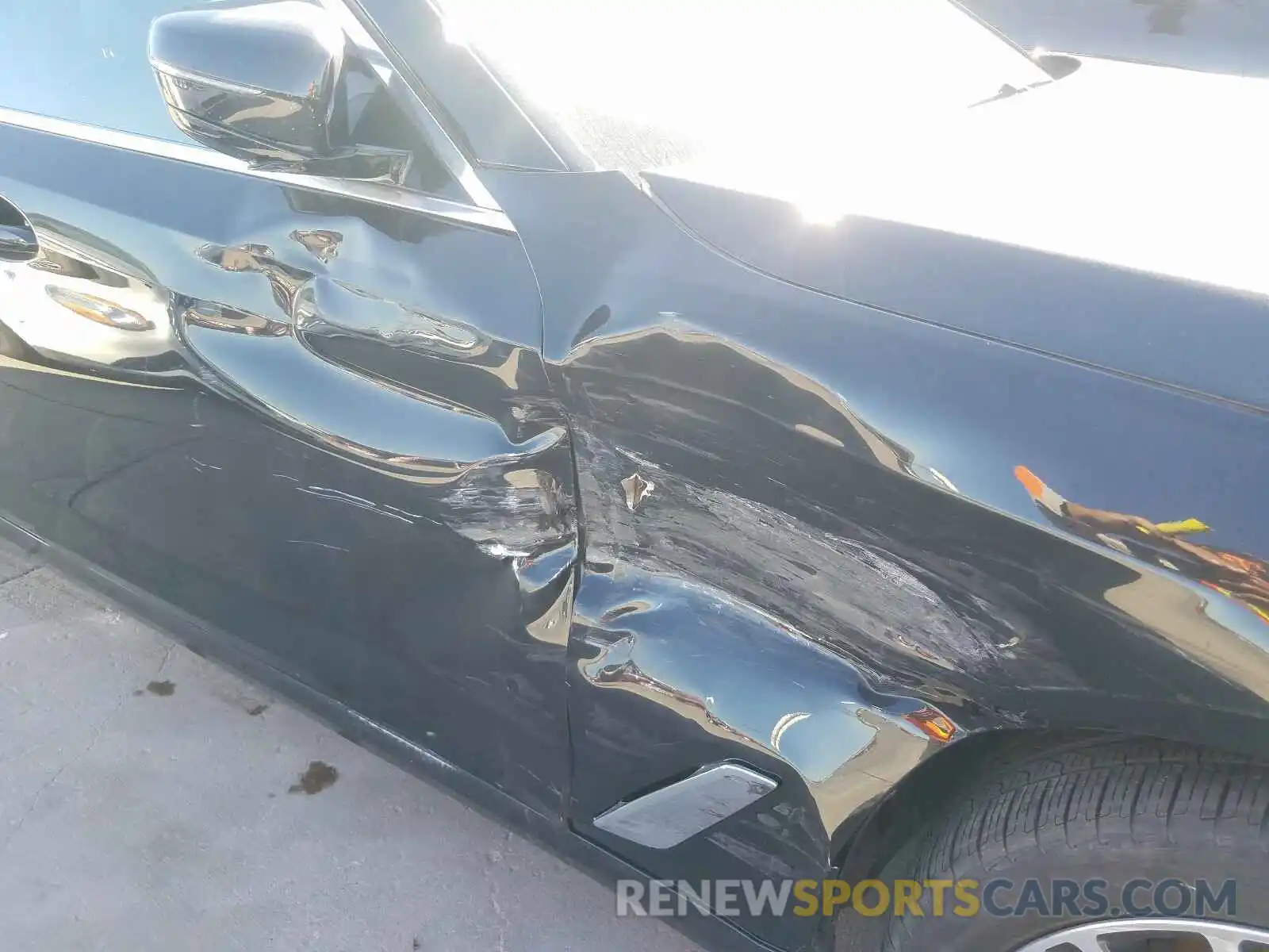 9 Photograph of a damaged car WBAJA5C50KBX87607 BMW 5 SERIES 2019