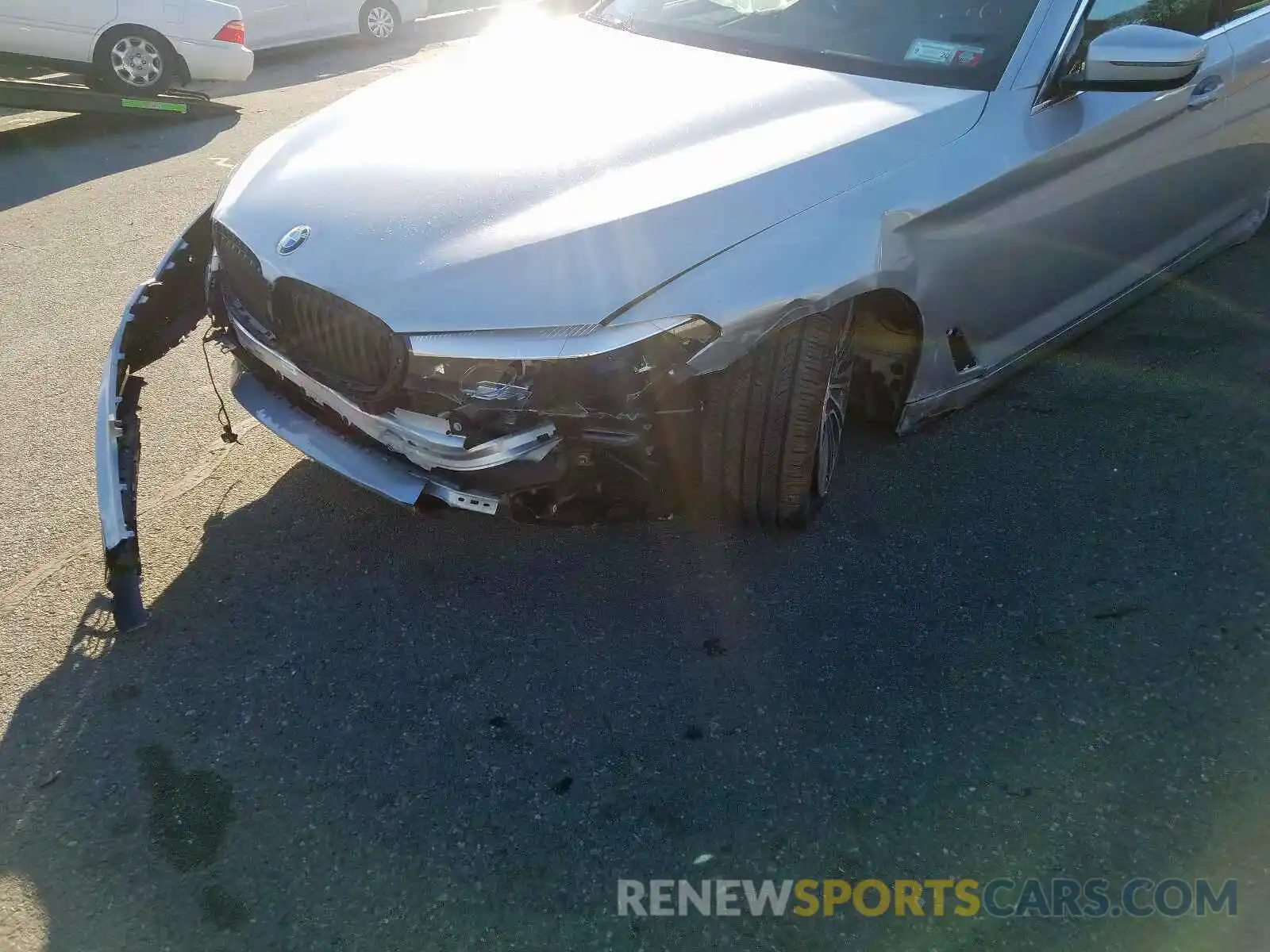 9 Photograph of a damaged car WBAJA5C50KBX87753 BMW 5 SERIES 2019