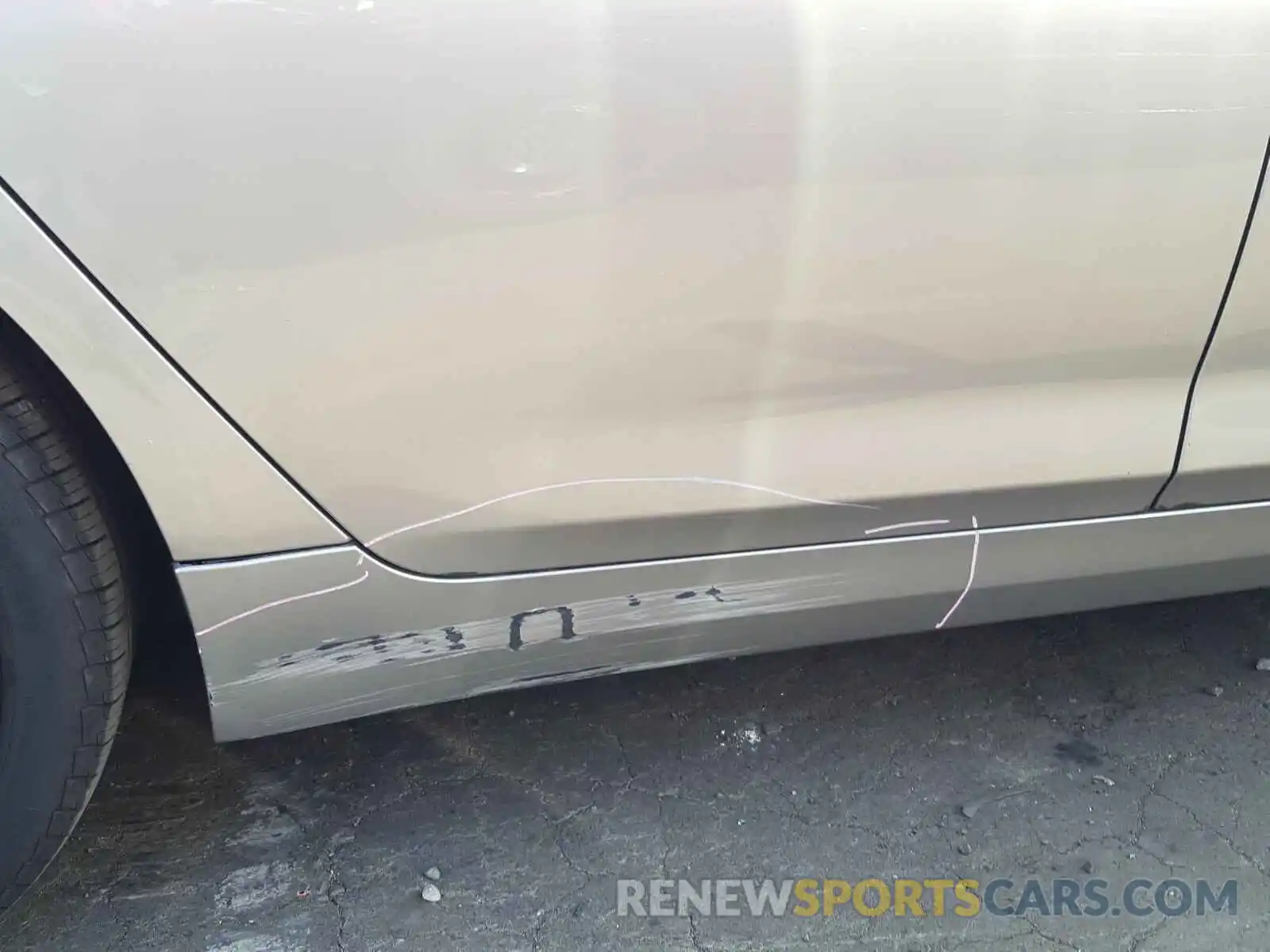 9 Photograph of a damaged car WBAJA5C50KBX88076 BMW 5 SERIES 2019