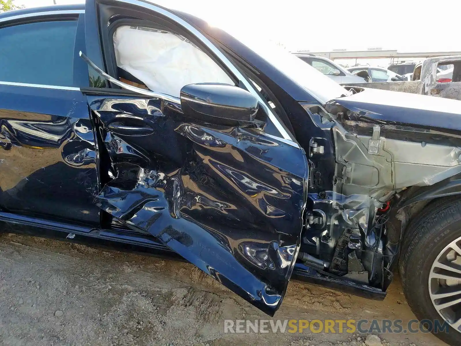 9 Photograph of a damaged car WBAJA5C50KWW03744 BMW 5 SERIES 2019