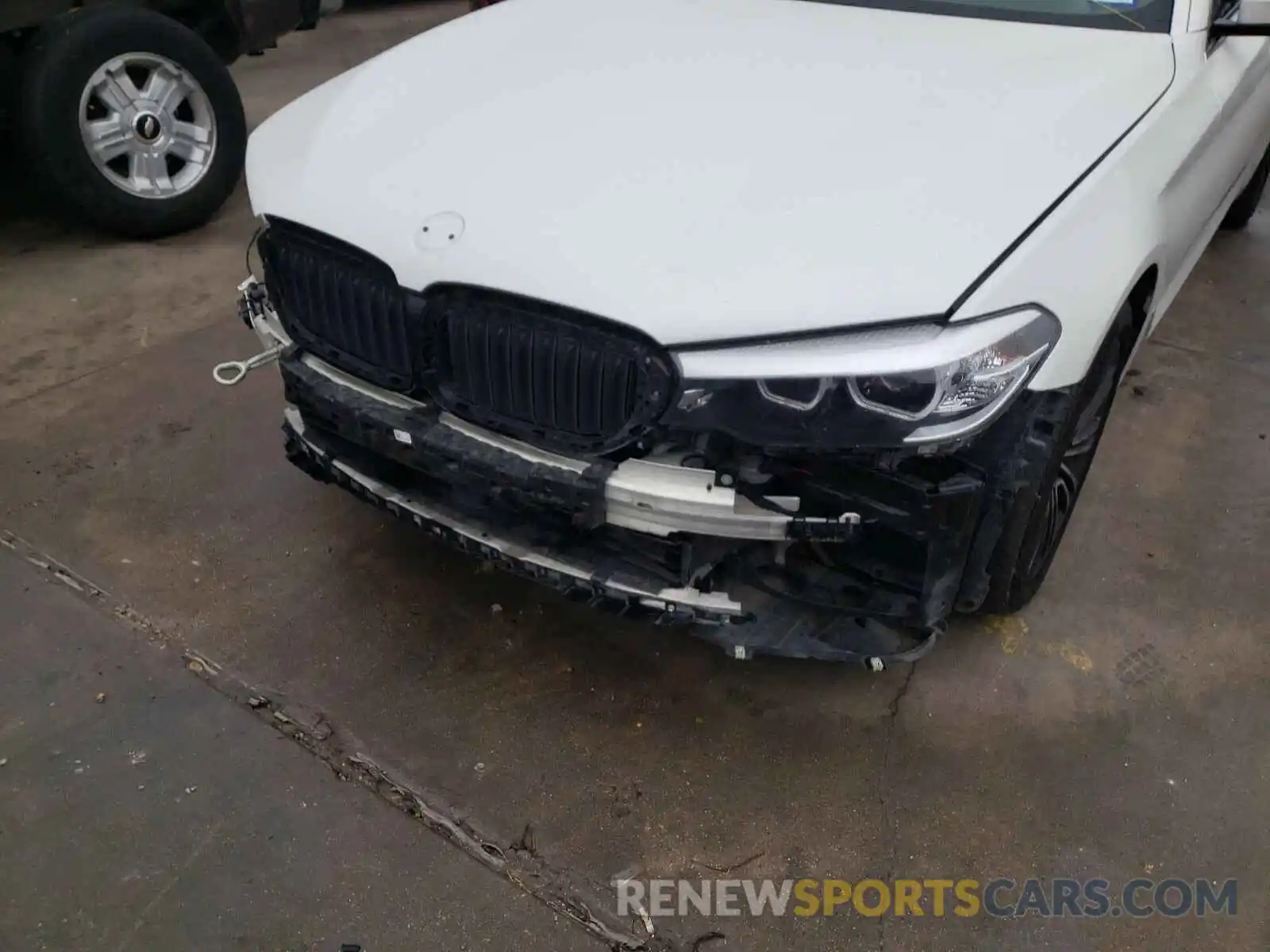 9 Фотография поврежденного автомобиля WBAJA5C50KWW13058 BMW 5 SERIES 2019