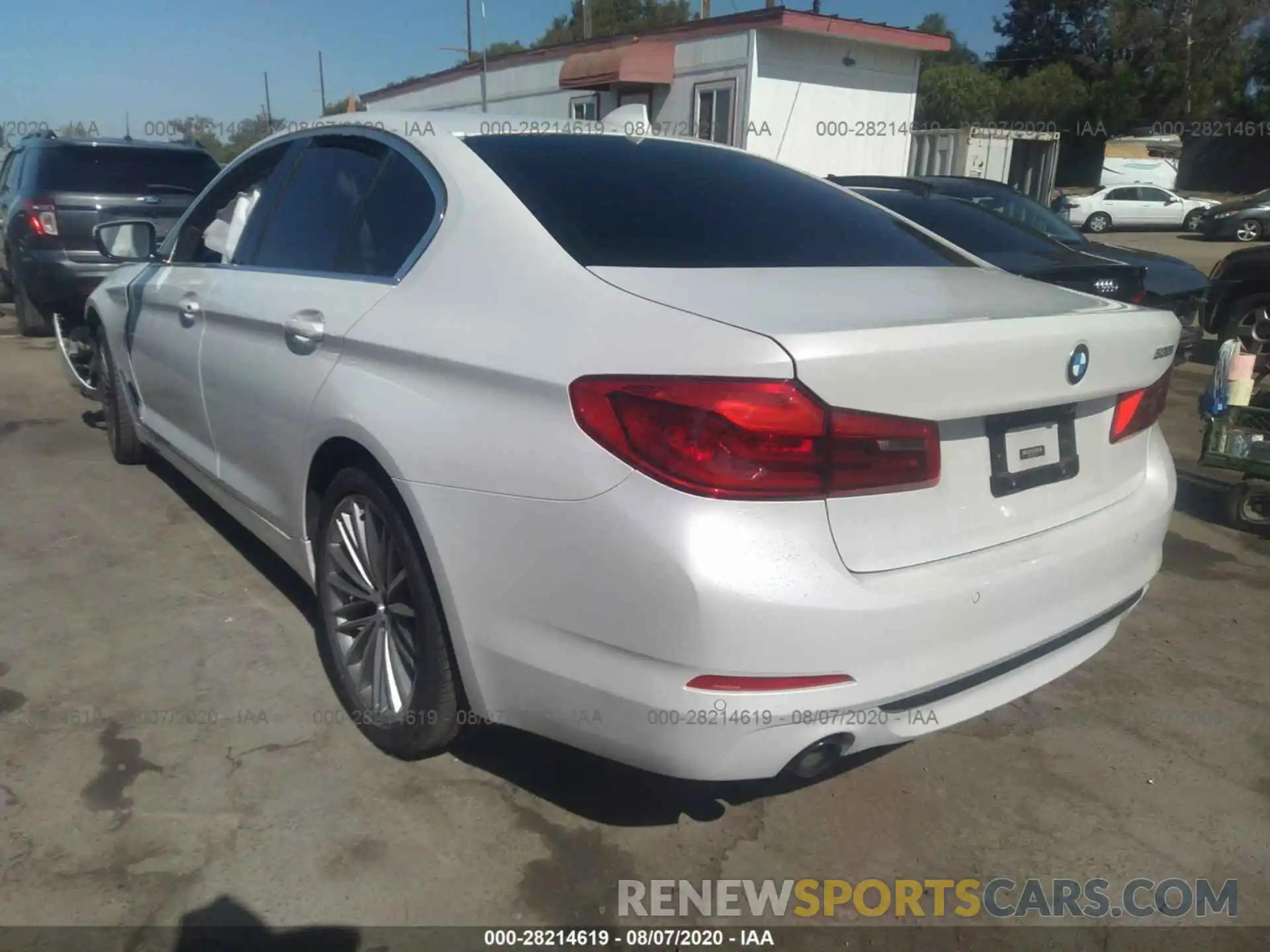 3 Photograph of a damaged car WBAJA5C50KWW20897 BMW 5 SERIES 2019