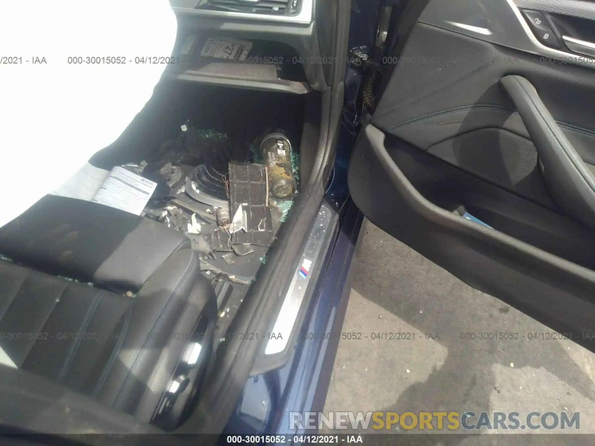 12 Photograph of a damaged car WBAJA5C50KWW33553 BMW 5 SERIES 2019