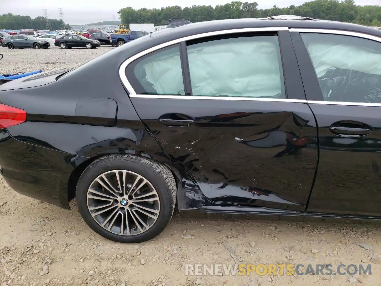 9 Photograph of a damaged car WBAJA5C50KWW40213 BMW 5 SERIES 2019