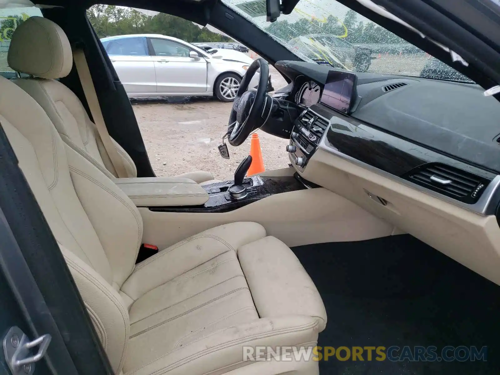 5 Photograph of a damaged car WBAJA5C51KBX86207 BMW 5 SERIES 2019