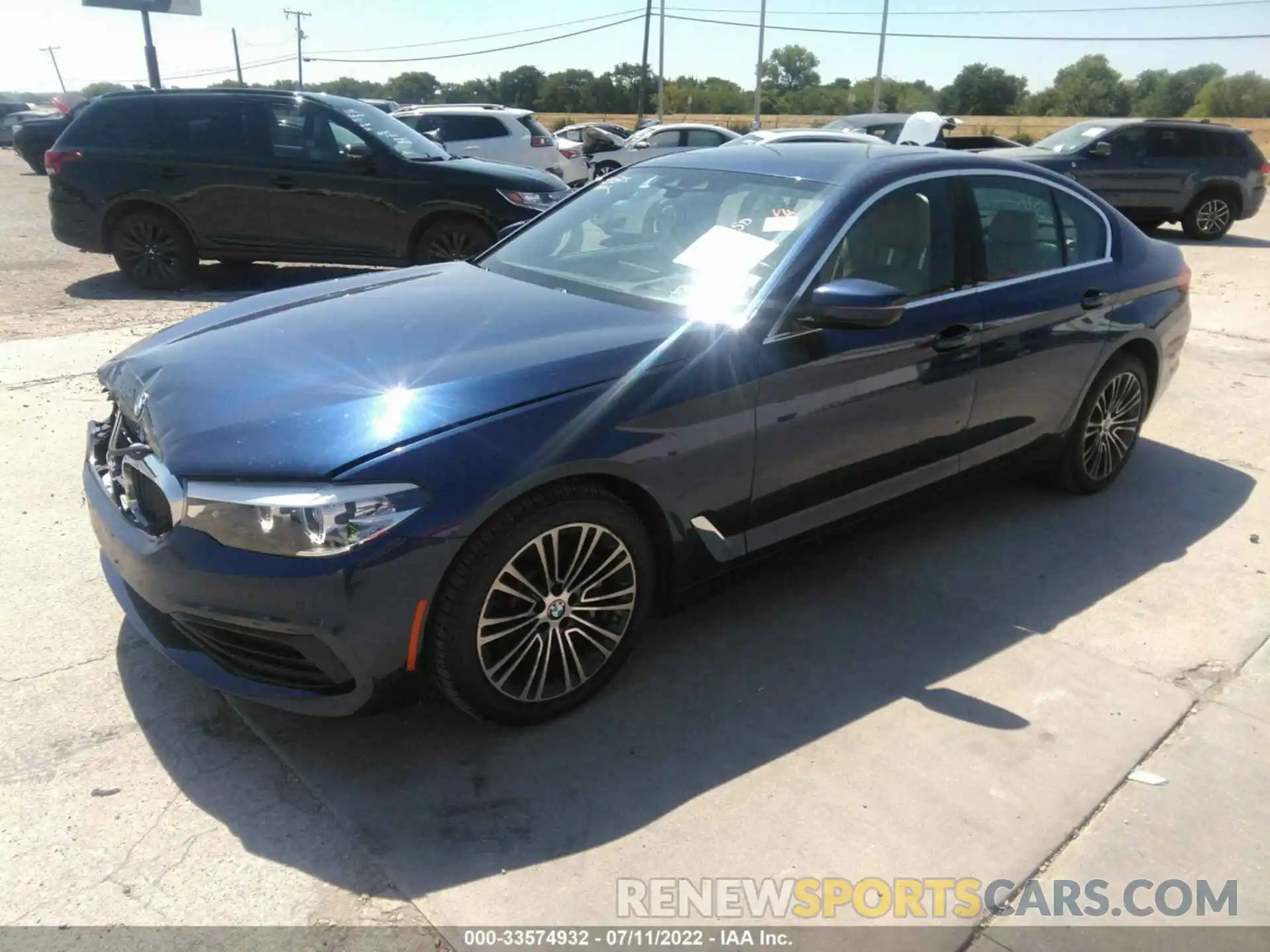 2 Photograph of a damaged car WBAJA5C51KBX86708 BMW 5 SERIES 2019