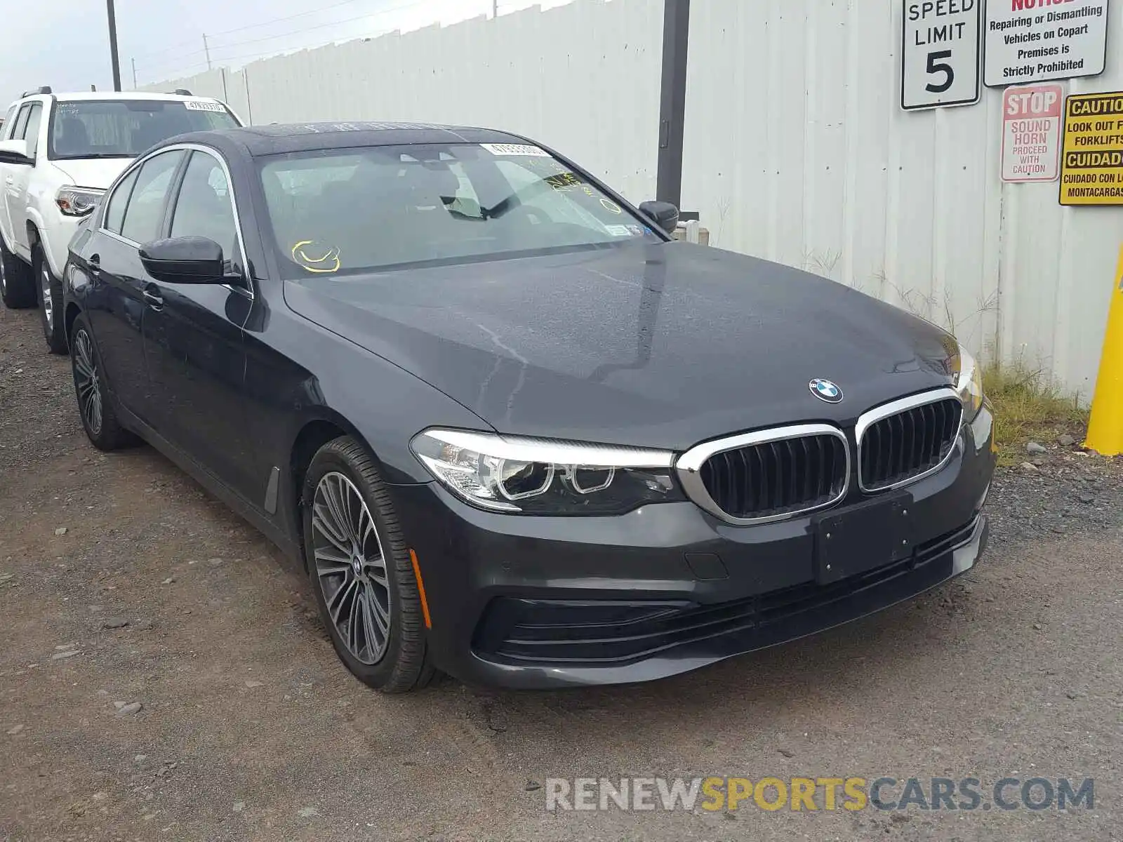 1 Photograph of a damaged car WBAJA5C51KBX86966 BMW 5 SERIES 2019