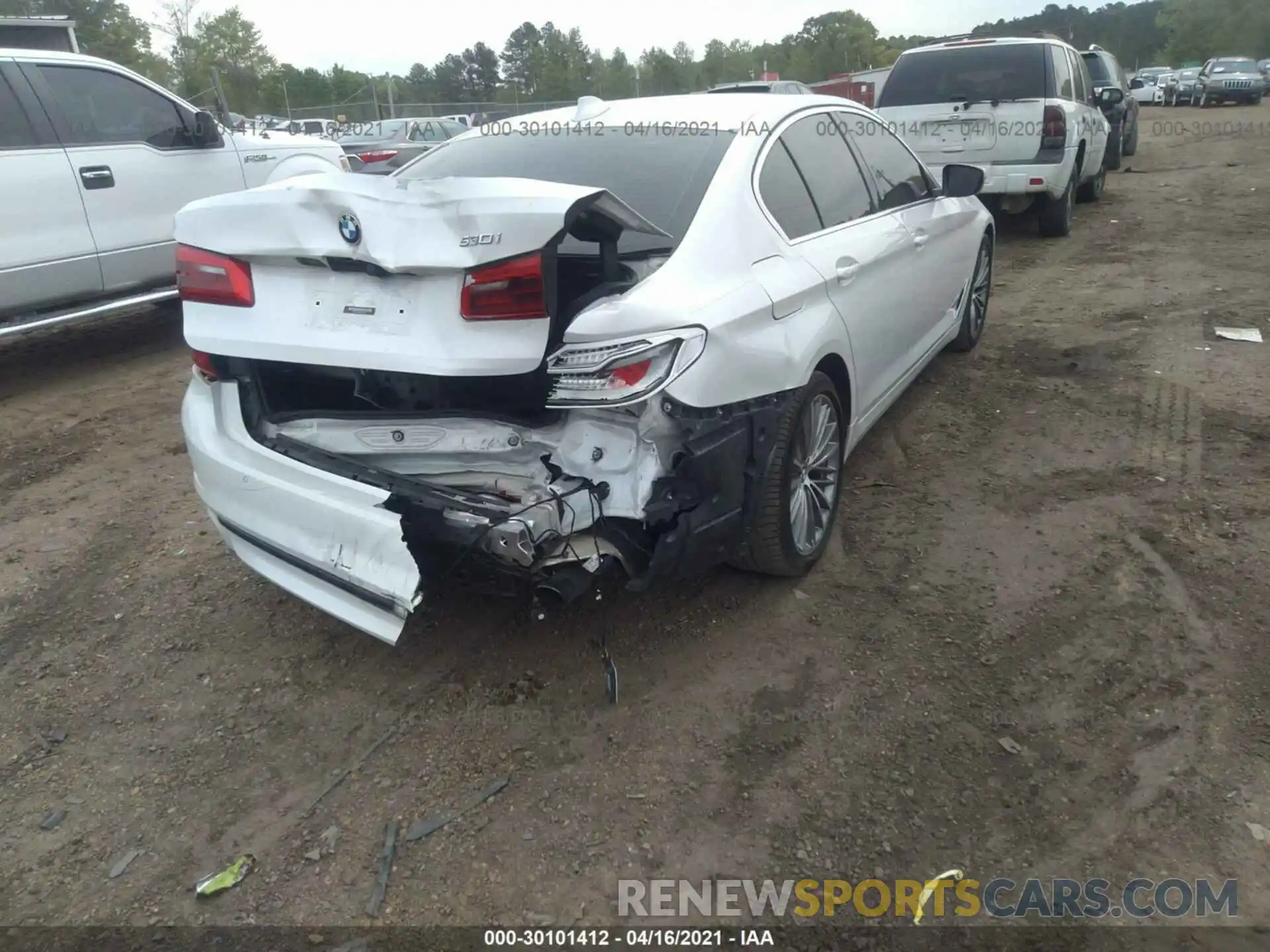 4 Photograph of a damaged car WBAJA5C51KBX88166 BMW 5 SERIES 2019