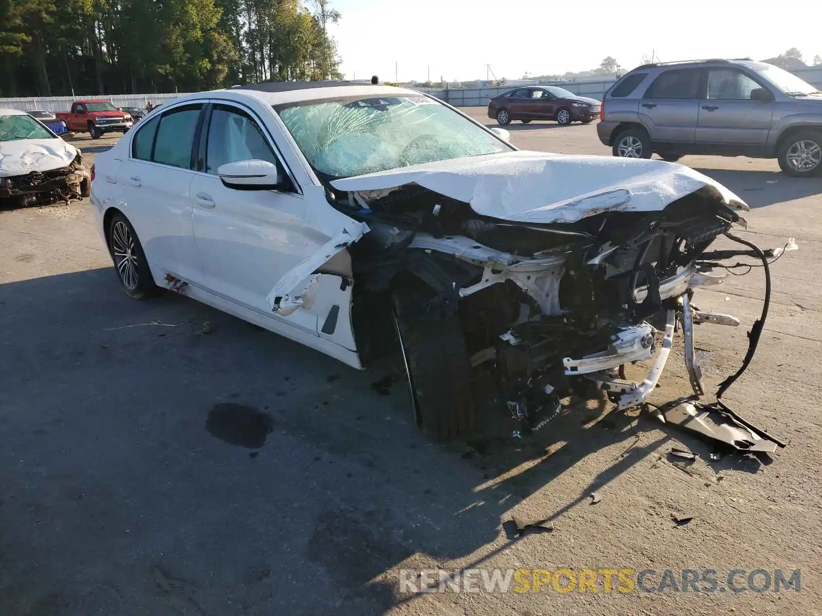 1 Photograph of a damaged car WBAJA5C51KWA57782 BMW 5 SERIES 2019