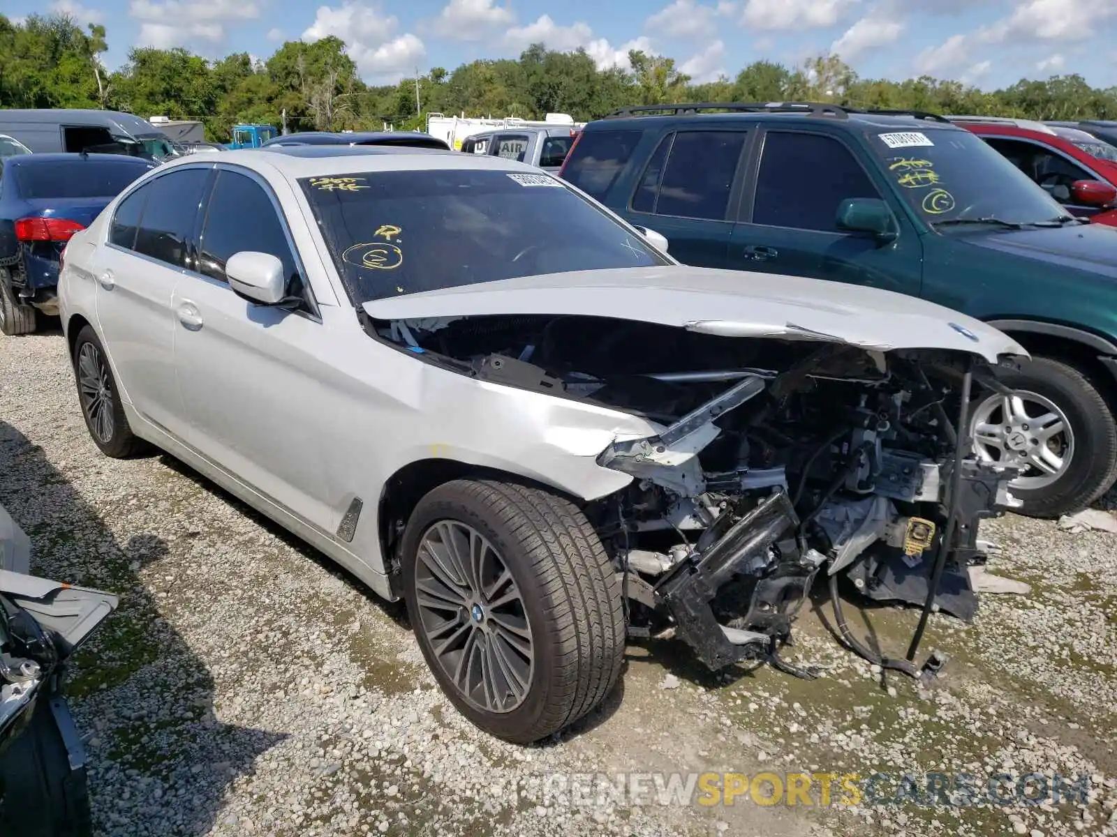 1 Photograph of a damaged car WBAJA5C51KWW07785 BMW 5 SERIES 2019