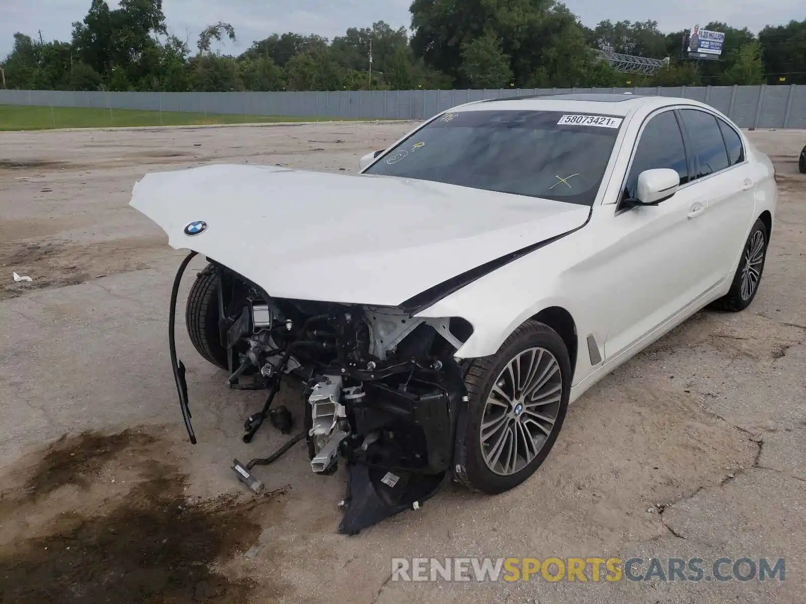 2 Photograph of a damaged car WBAJA5C51KWW07785 BMW 5 SERIES 2019