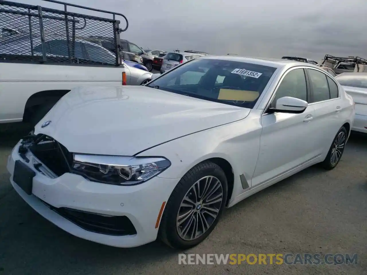 2 Photograph of a damaged car WBAJA5C51KWW11867 BMW 5 SERIES 2019