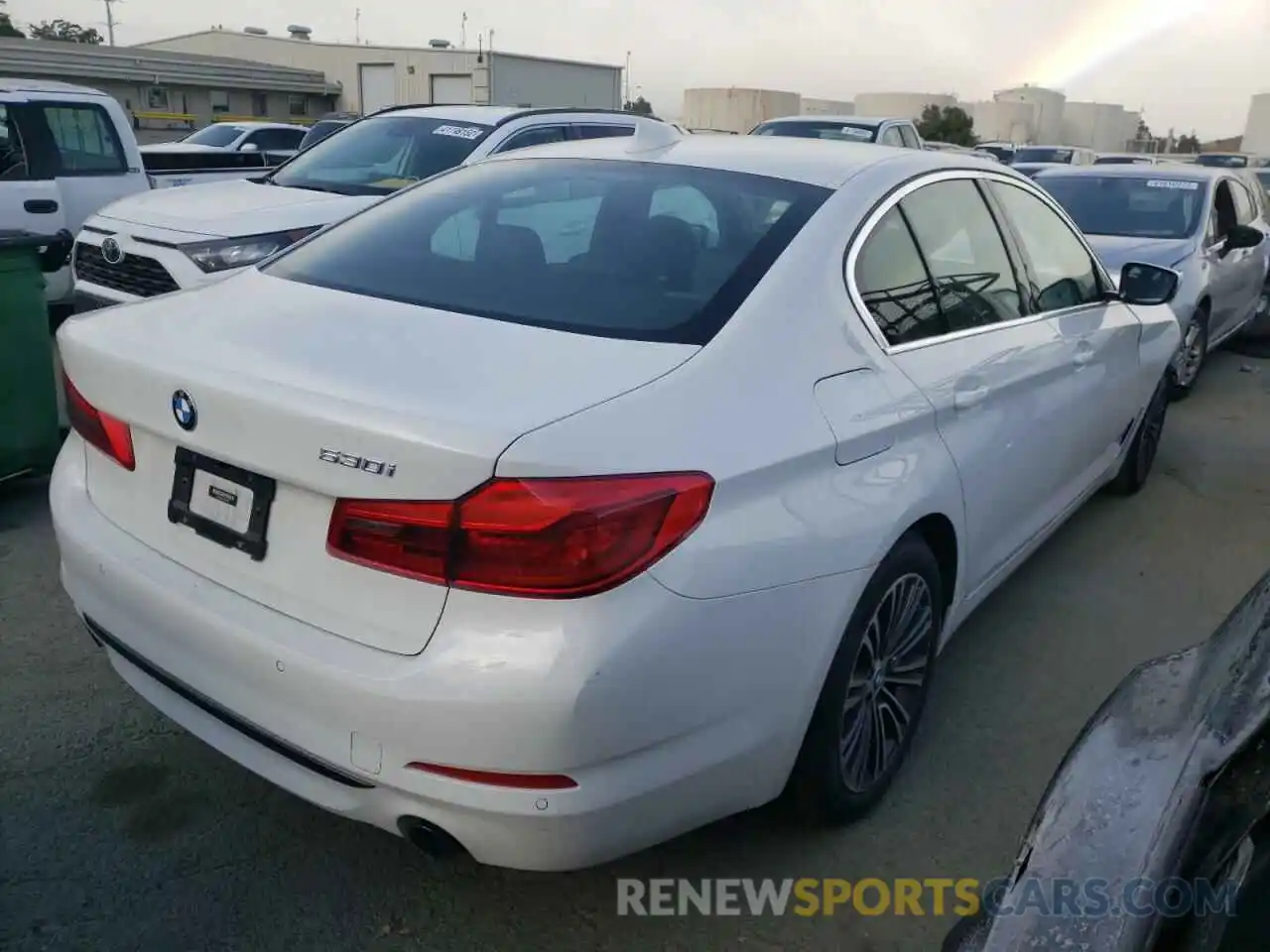 4 Photograph of a damaged car WBAJA5C51KWW11867 BMW 5 SERIES 2019