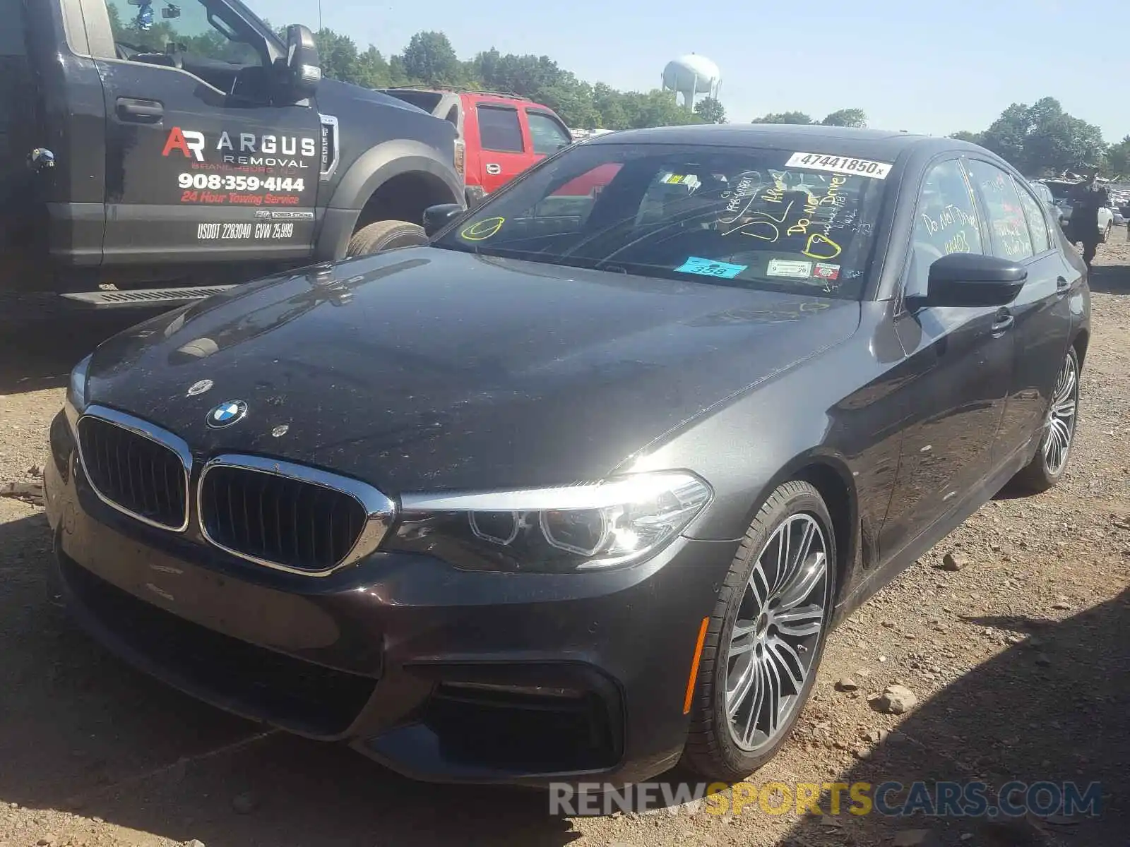 2 Photograph of a damaged car WBAJA5C52KBX86913 BMW 5 SERIES 2019