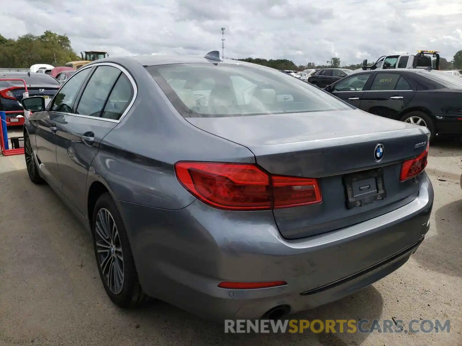 3 Photograph of a damaged car WBAJA5C52KBX87169 BMW 5 SERIES 2019