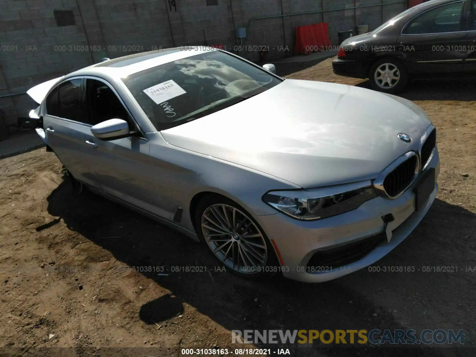 1 Photograph of a damaged car WBAJA5C52KBX87429 BMW 5 SERIES 2019