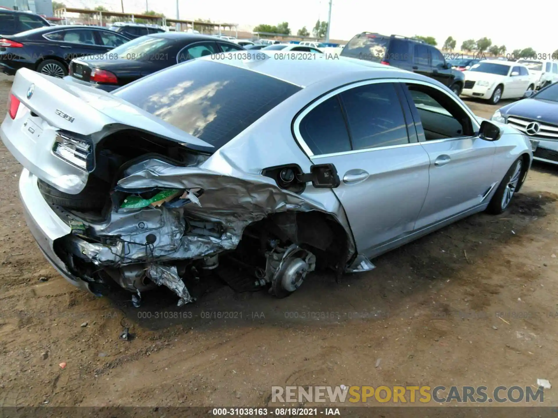 4 Photograph of a damaged car WBAJA5C52KBX87429 BMW 5 SERIES 2019