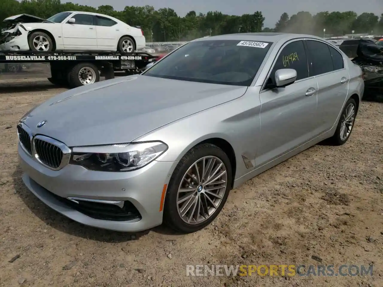 2 Photograph of a damaged car WBAJA5C52KWW04376 BMW 5 SERIES 2019