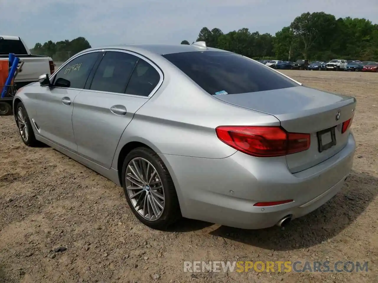 3 Photograph of a damaged car WBAJA5C52KWW04376 BMW 5 SERIES 2019