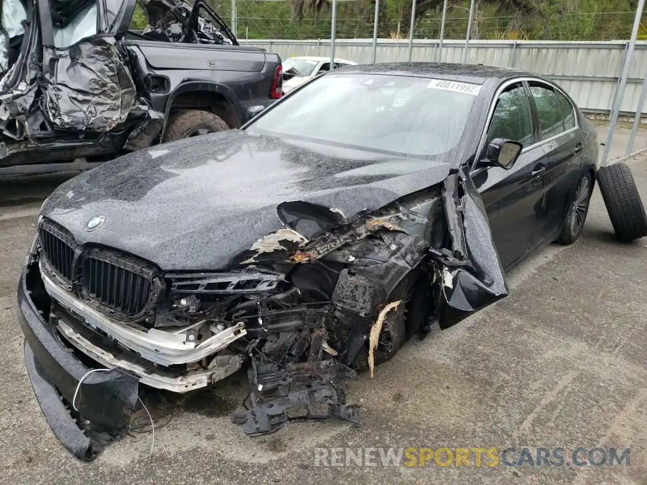 2 Photograph of a damaged car WBAJA5C52KWW07696 BMW 5 SERIES 2019