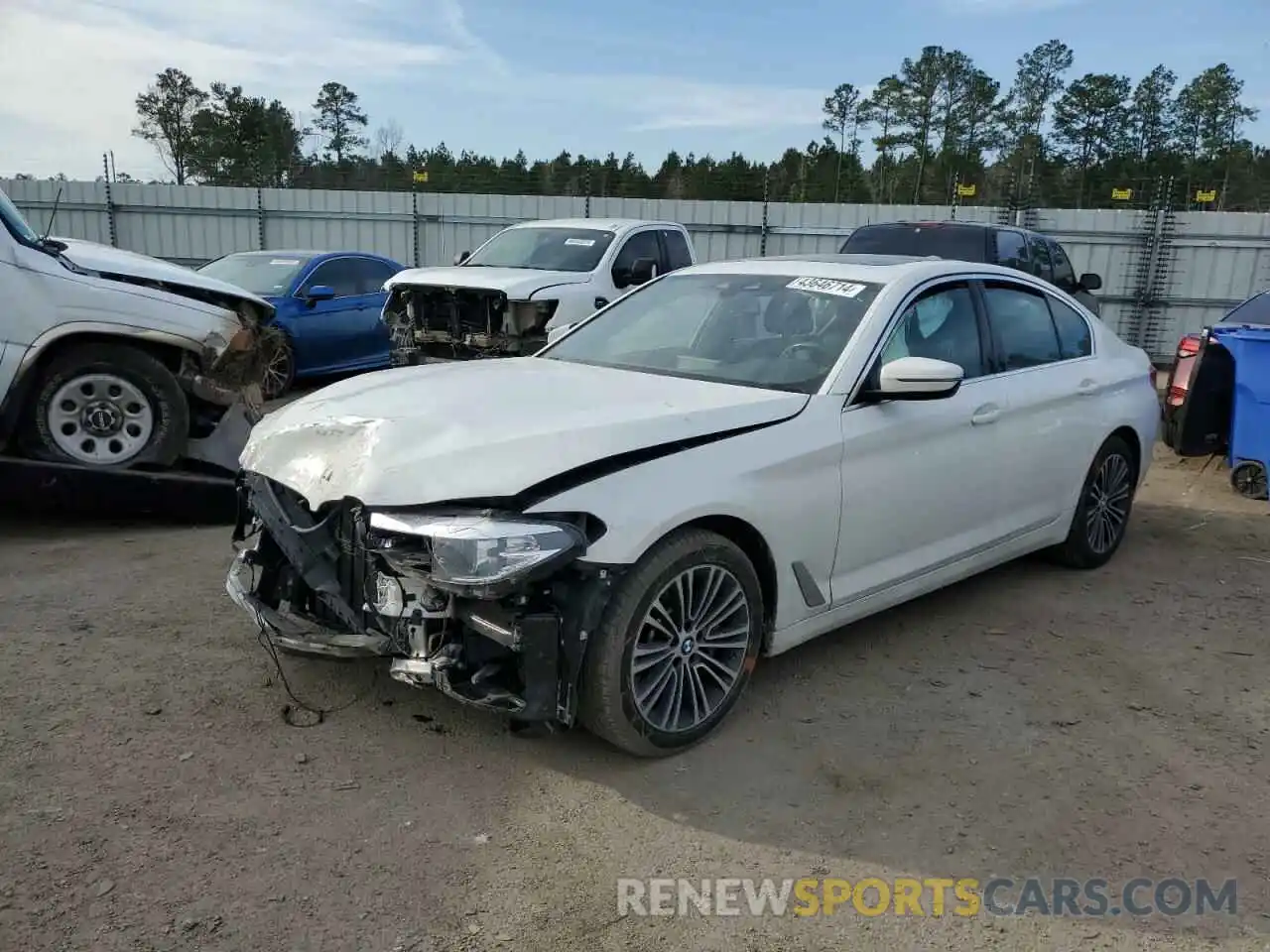 1 Фотография поврежденного автомобиля WBAJA5C52KWW07908 BMW 5 SERIES 2019
