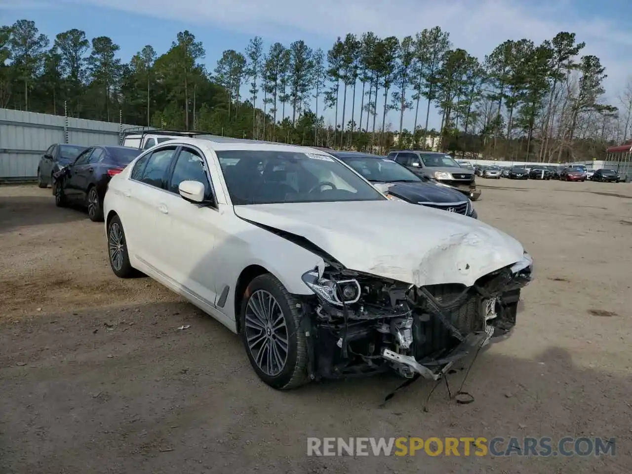 4 Фотография поврежденного автомобиля WBAJA5C52KWW07908 BMW 5 SERIES 2019
