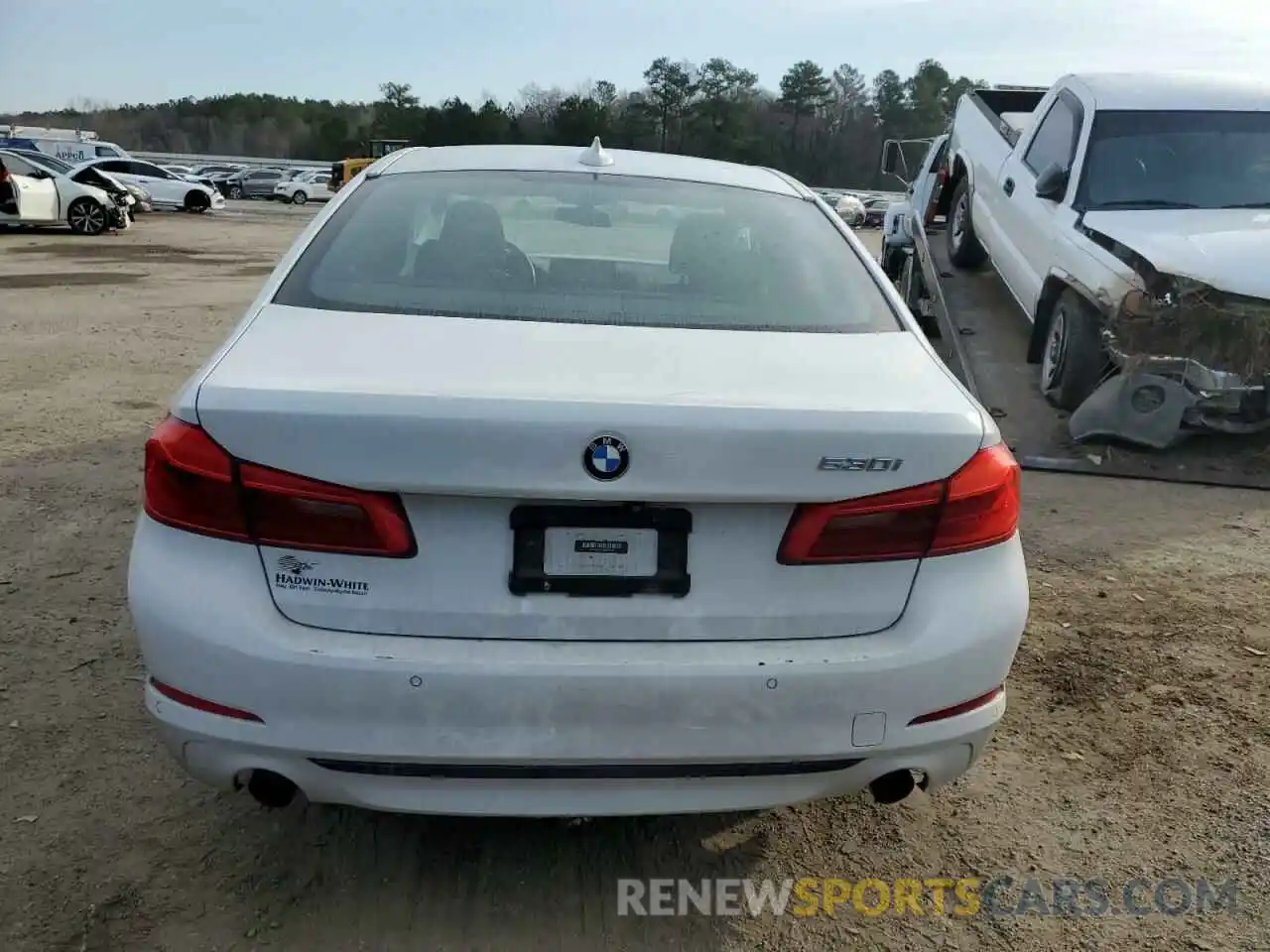 6 Фотография поврежденного автомобиля WBAJA5C52KWW07908 BMW 5 SERIES 2019
