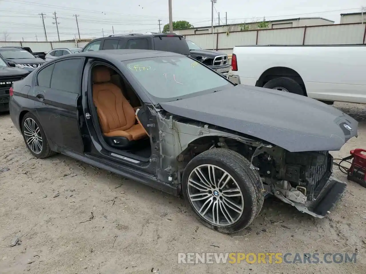 4 Фотография поврежденного автомобиля WBAJA5C52KWW11005 BMW 5 SERIES 2019