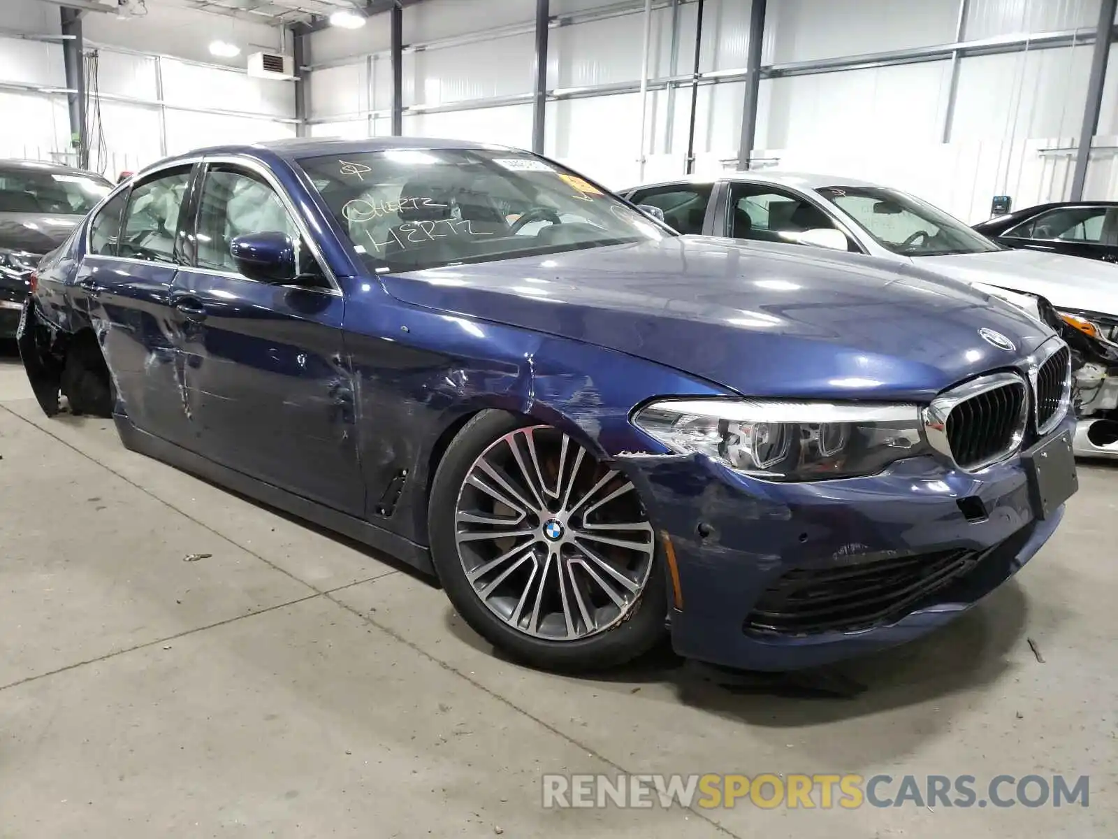 1 Photograph of a damaged car WBAJA5C52KWW49589 BMW 5 SERIES 2019