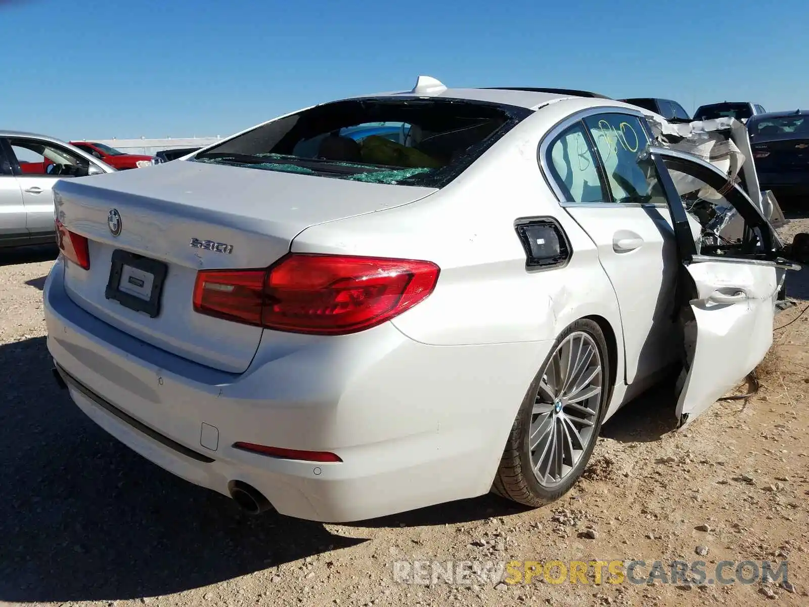 4 Photograph of a damaged car WBAJA5C53KBX86807 BMW 5 SERIES 2019