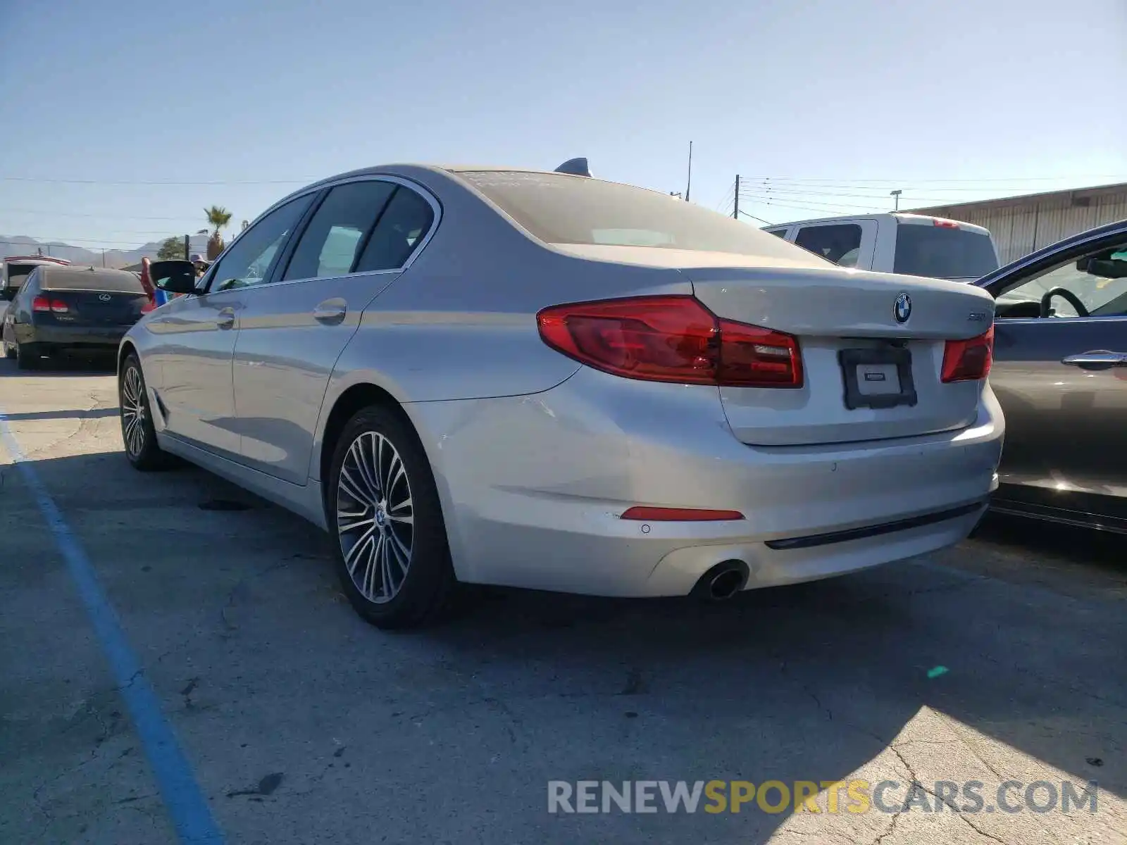 3 Photograph of a damaged car WBAJA5C53KBX87200 BMW 5 SERIES 2019